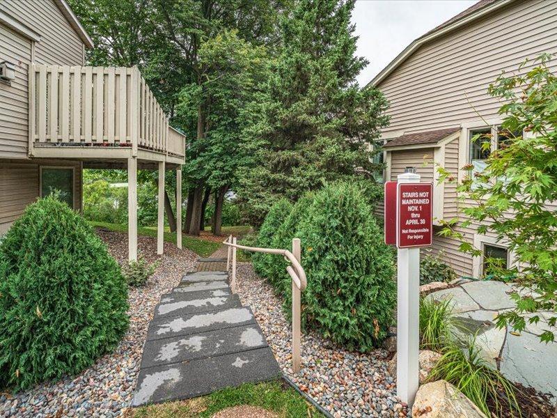 View of Residential at 1491 Summit Shores Drive, Burnsville MN 55306, Burnsville (47 of 56) - Mike Wilen | Minnesota Team Real Estate