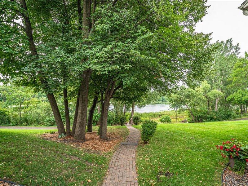 View of Residential at 1491 Summit Shores Drive, Burnsville MN 55306, Burnsville (48 of 56) - Mike Wilen | Minnesota Team Real Estate