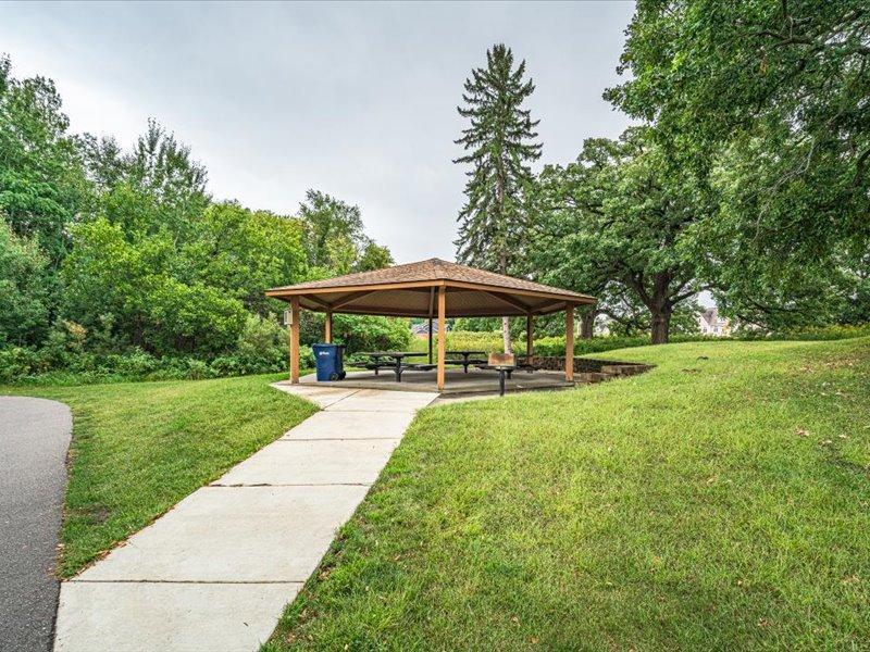 View of Residential at 1491 Summit Shores Drive, Burnsville MN 55306, Burnsville (51 of 56) - Mike Wilen | Minnesota Team Real Estate