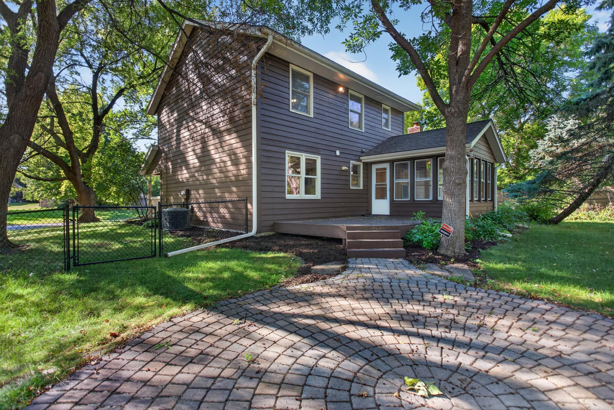 View of Residential at 4720 Orchid Lane, Plymouth MN 55446, Plymouth (35 of 44) - Mike Wilen | Minnesota Team Real Estate