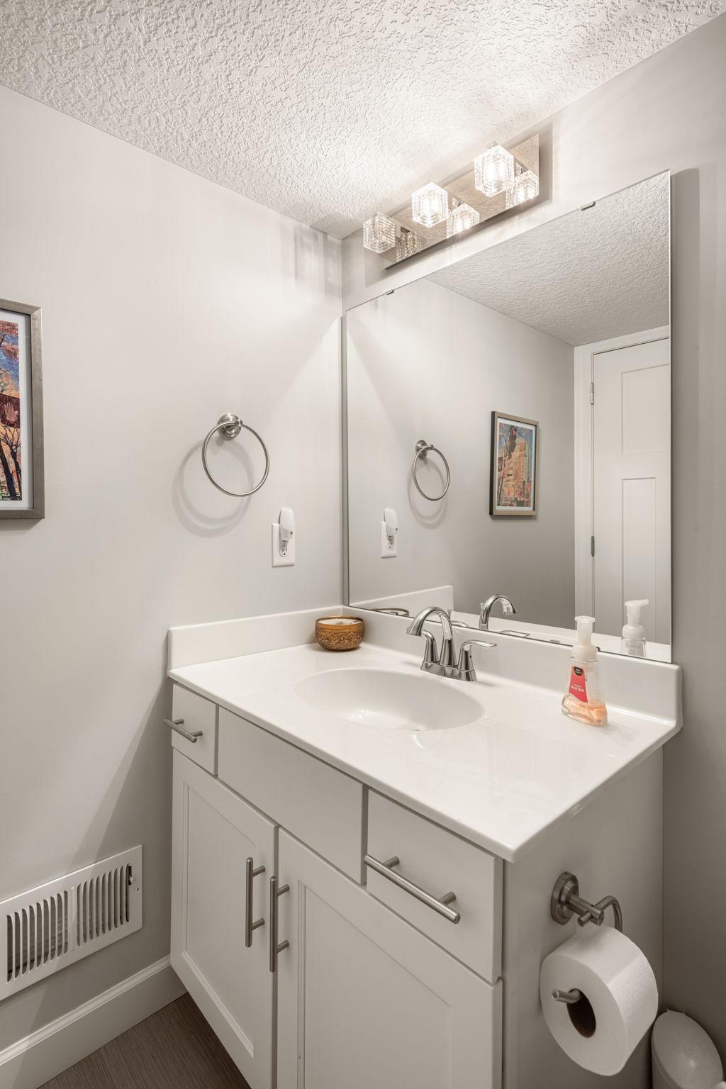 View of Residential at 5501 Girard Avenue, Minneapolis MN 55419, Minneapolis (51 of 67) - Mike Wilen | Minnesota Team Real Estate