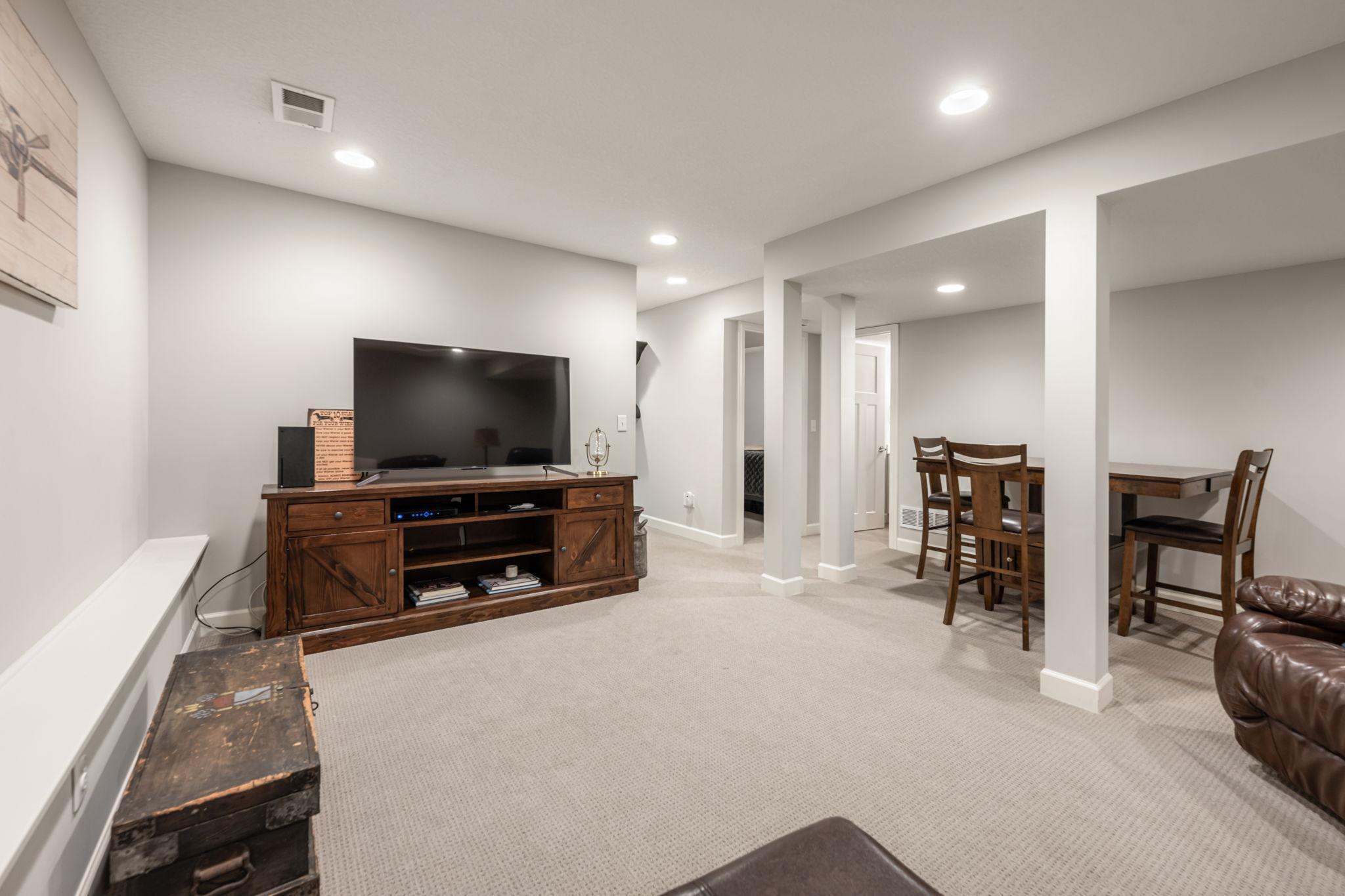 View of Residential at 5501 Girard Avenue, Minneapolis MN 55419, Minneapolis (48 of 67) - Mike Wilen | Minnesota Team Real Estate