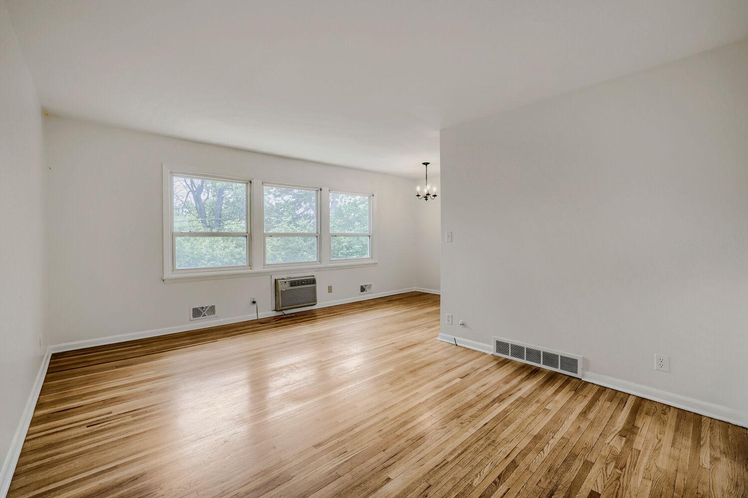 View of Residential at 1366 Colonial Drive #1366, Roseville MN 55113, Roseville (13 of 32) - Mike Wilen | Minnesota Team Real Estate