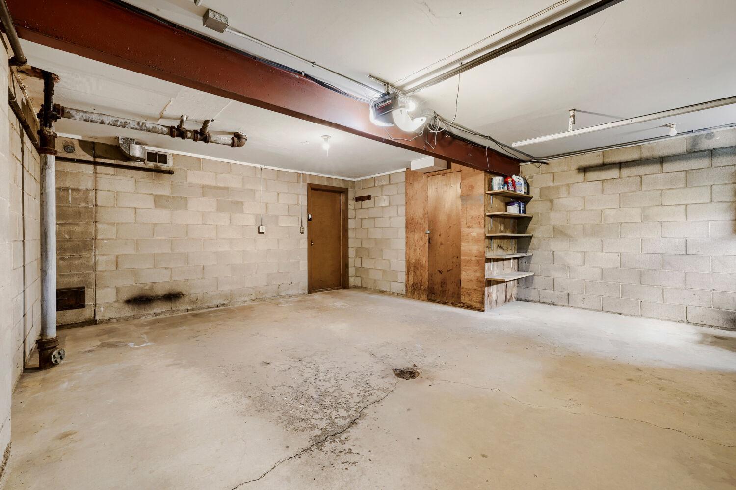 View of Residential at 1366 Colonial Drive #1366, Roseville MN 55113, Roseville (27 of 32) - Mike Wilen | Minnesota Team Real Estate