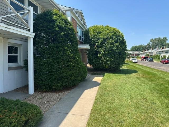 View of Residential at 1366 Colonial Drive #1366, Roseville MN 55113, Roseville (31 of 32) - Mike Wilen | Minnesota Team Real Estate
