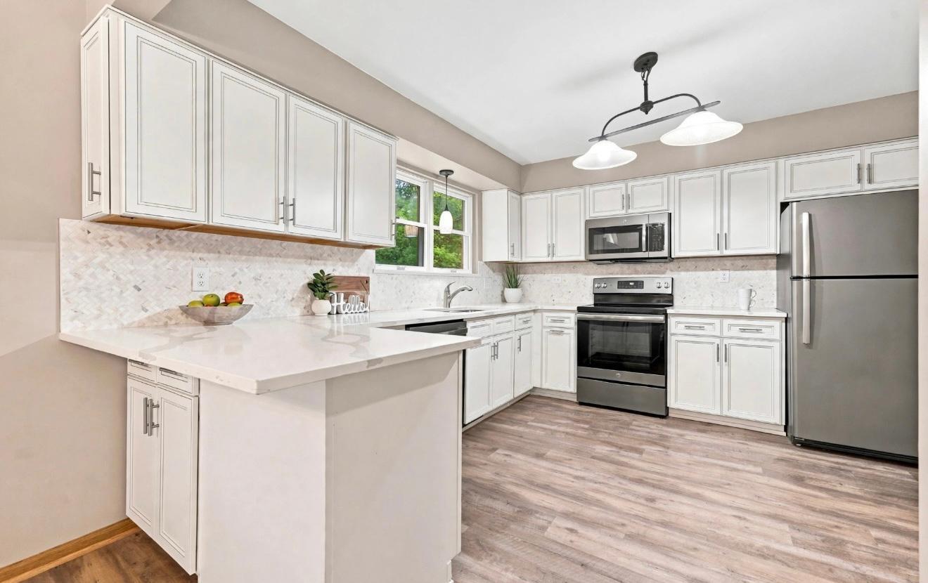 View of Residential at 619 Birchwood Avenue, White Bear Lake MN 55110, White Bear Lake (11 of 35) - Mike Wilen | Minnesota Team Real Estate