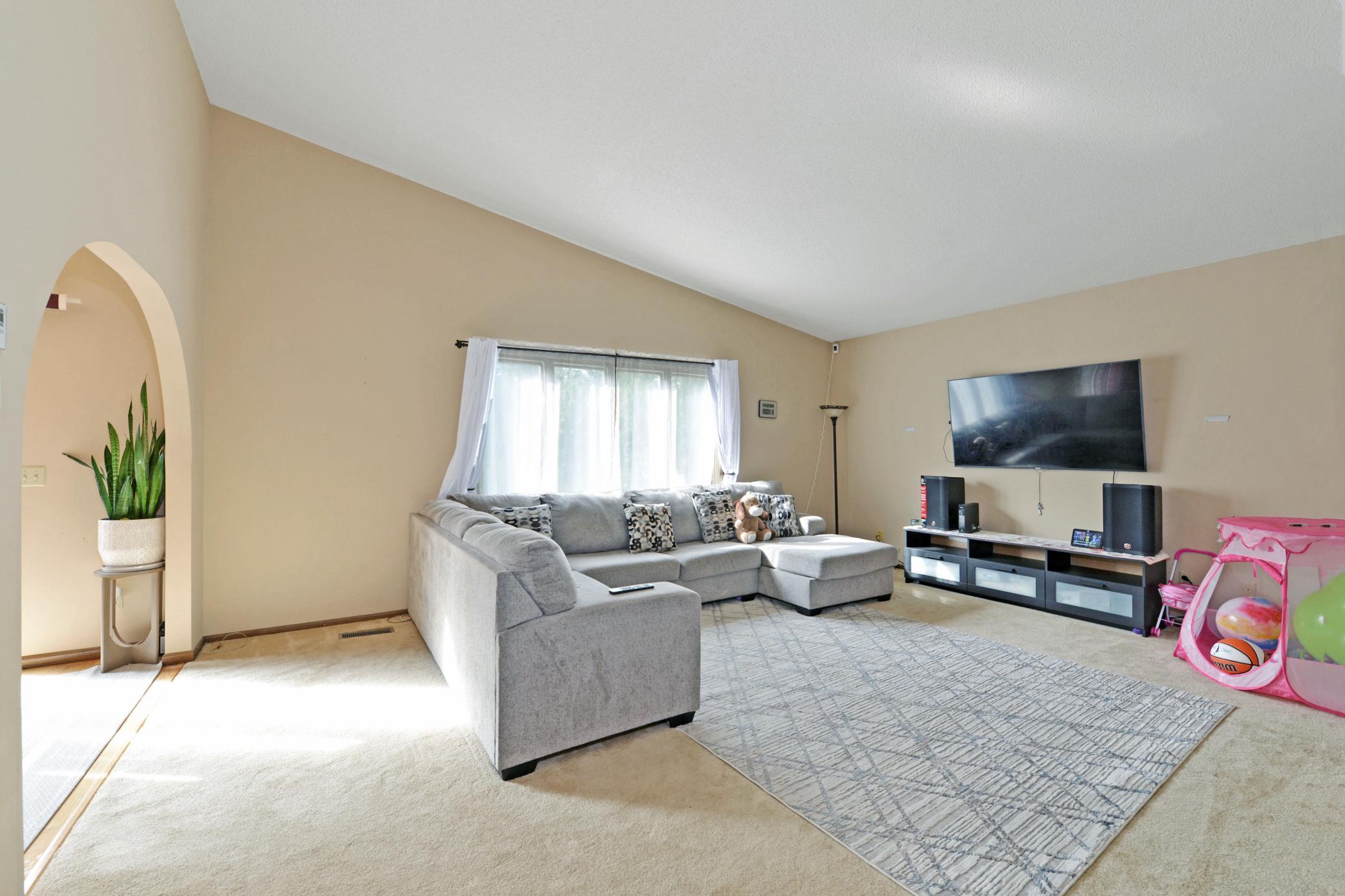 View of Residential at 11963 Evergreen Street, Coon Rapids MN 55448, Coon Rapids (8 of 51) - Mike Wilen | Minnesota Team Real Estate