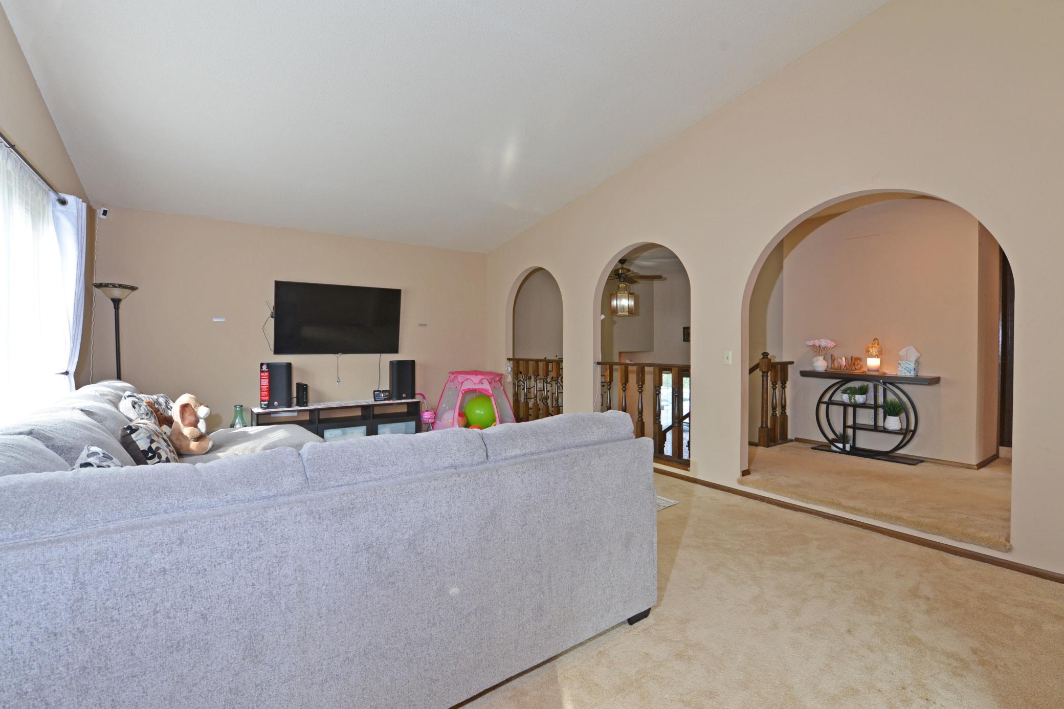View of Residential at 11963 Evergreen Street, Coon Rapids MN 55448, Coon Rapids (10 of 51) - Mike Wilen | Minnesota Team Real Estate
