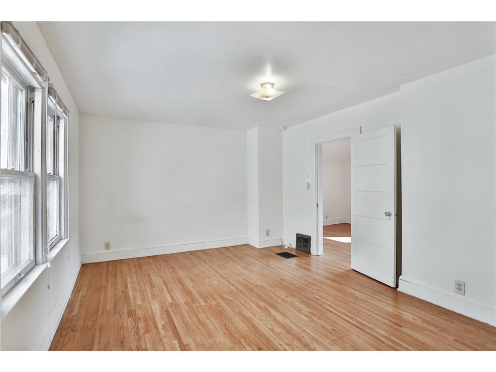 View of Residential at 1720 Rollins Avenue, Minneapolis MN 55414, Minneapolis (12 of 14) - Mike Wilen | Minnesota Team Real Estate