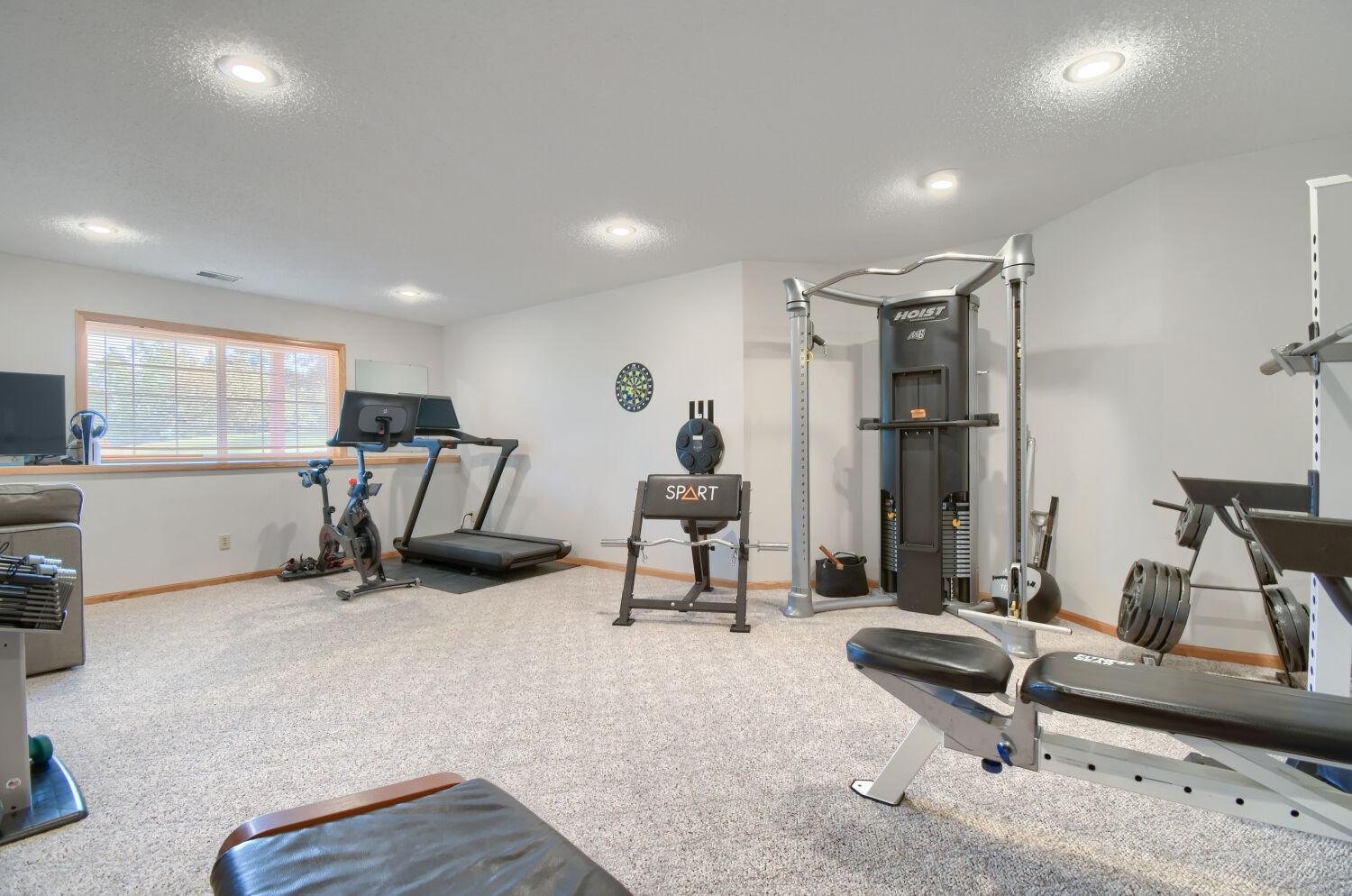View of Residential at 828 Woodland Drive, Mahtomedi MN 55115, Mahtomedi (27 of 28) - Mike Wilen | Minnesota Team Real Estate