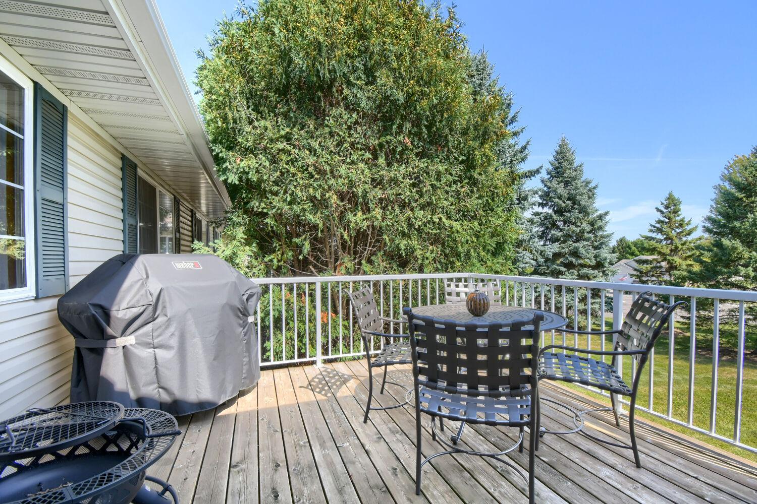 View of Residential at 828 Woodland Drive, Mahtomedi MN 55115, Mahtomedi (20 of 28) - Mike Wilen | Minnesota Team Real Estate