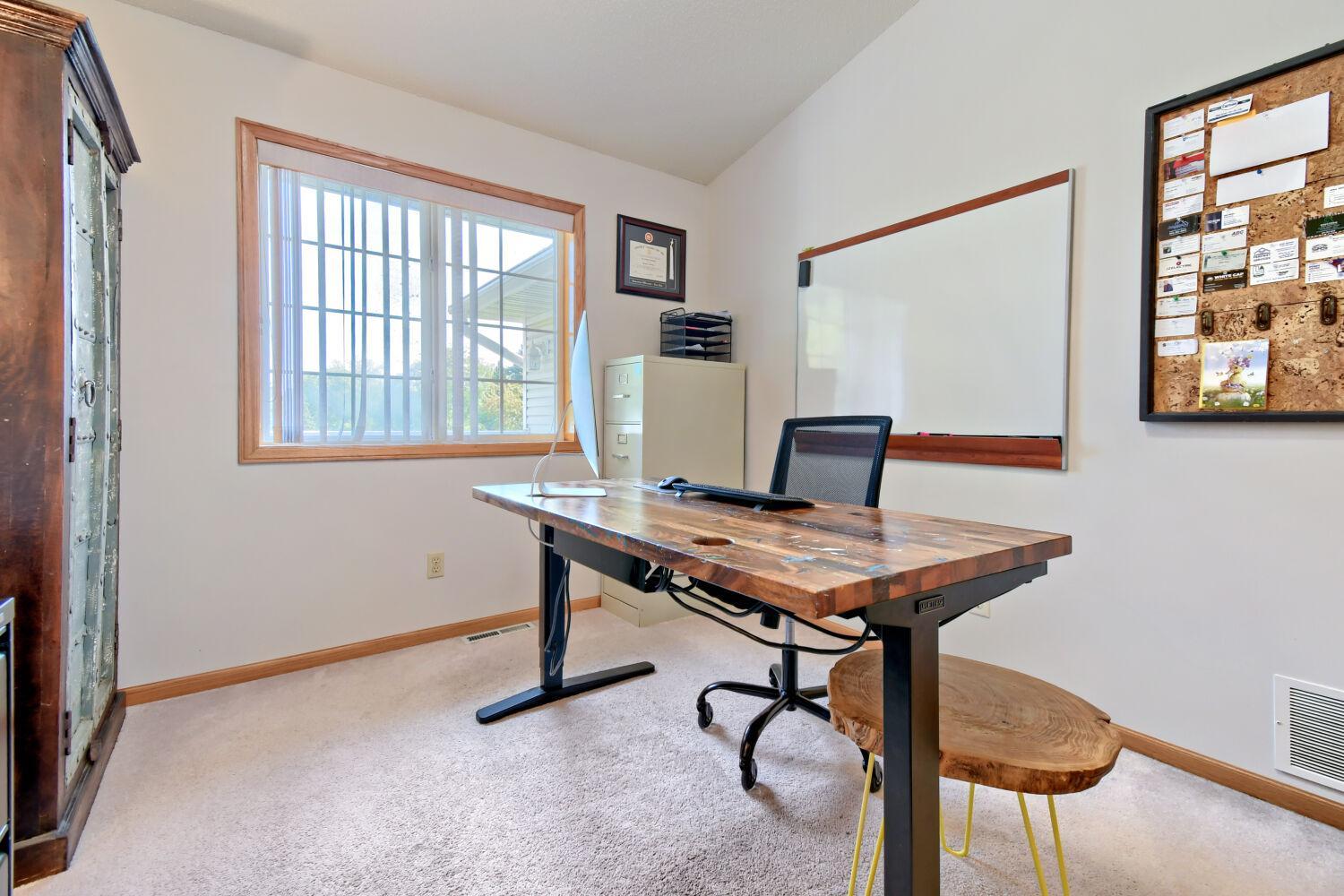 View of Residential at 828 Woodland Drive, Mahtomedi MN 55115, Mahtomedi (8 of 28) - Mike Wilen | Minnesota Team Real Estate