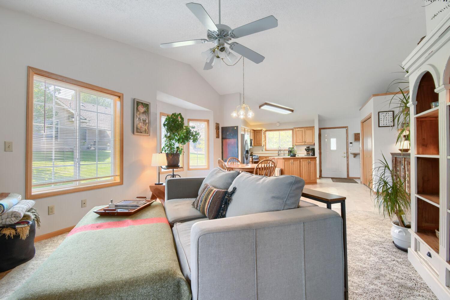 View of Residential at 828 Woodland Drive, Mahtomedi MN 55115, Mahtomedi (7 of 28) - Mike Wilen | Minnesota Team Real Estate