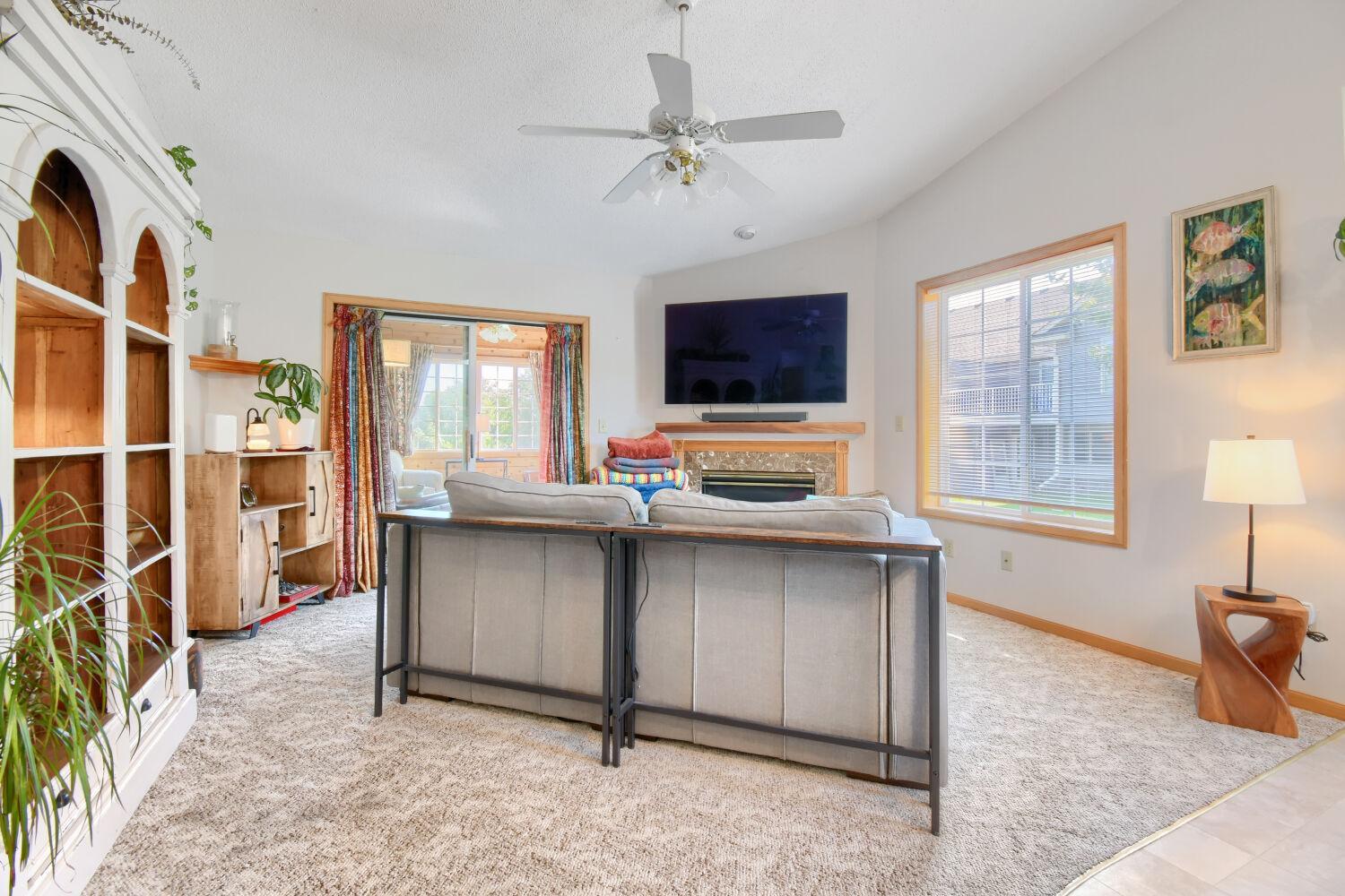 View of Residential at 828 Woodland Drive, Mahtomedi MN 55115, Mahtomedi (5 of 28) - Mike Wilen | Minnesota Team Real Estate