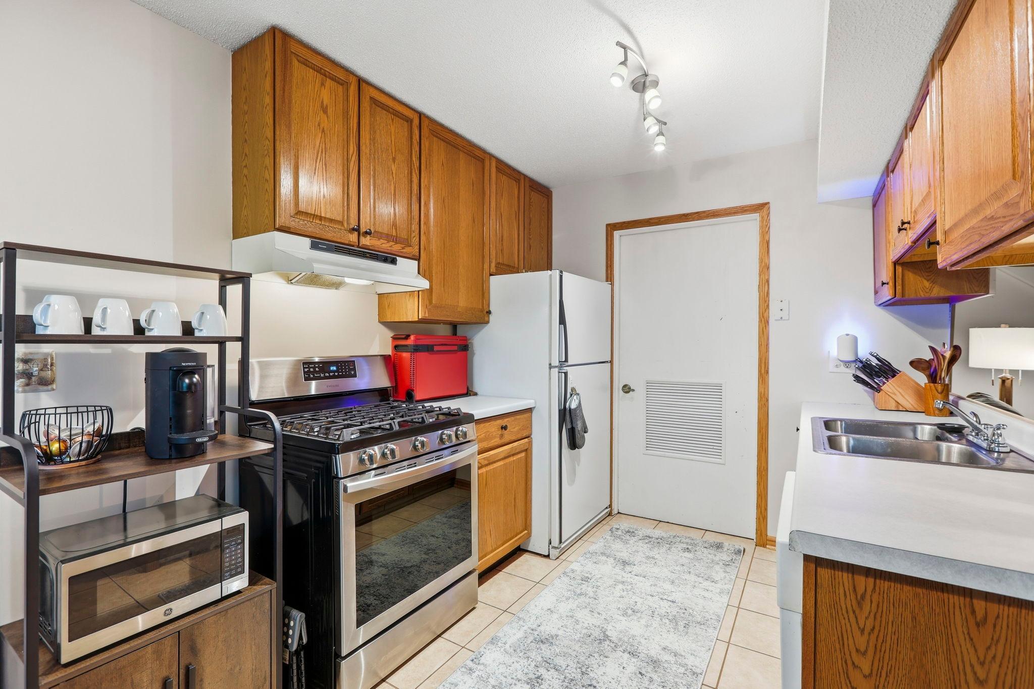 View of Residential at 2779 Upland Court, Plymouth MN 55447, Plymouth (11 of 21) - Mike Wilen | Minnesota Team Real Estate