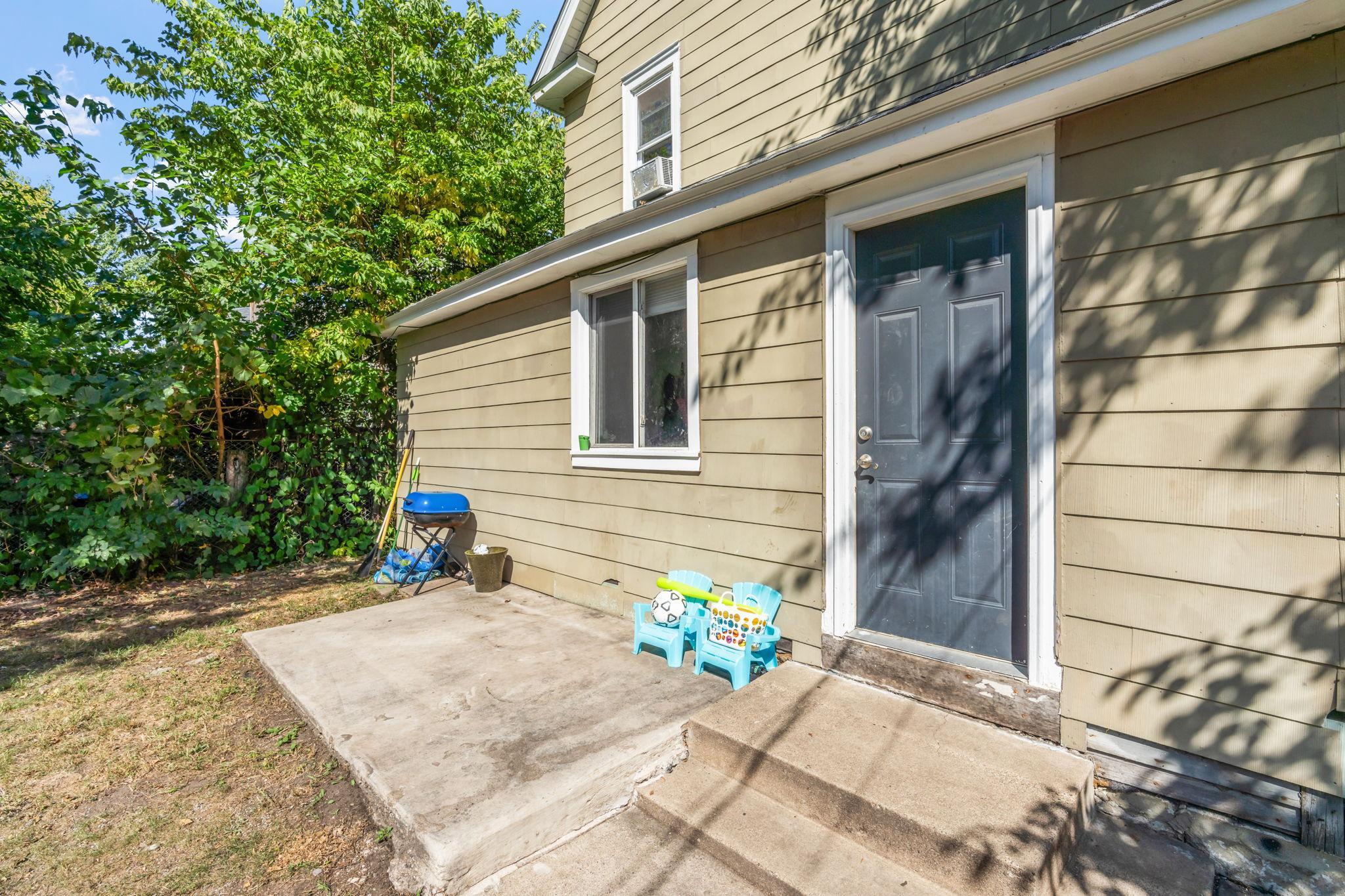 View of Residential Income at 3322 Clinton Avenue, Minneapolis MN 55408, Minneapolis (37 of 39) - Mike Wilen | Minnesota Team Real Estate