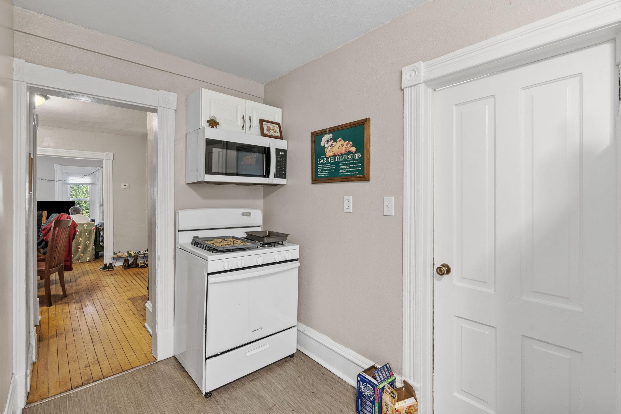 View of Residential Income at 3322 Clinton Avenue, Minneapolis MN 55408, Minneapolis (24 of 39) - Mike Wilen | Minnesota Team Real Estate