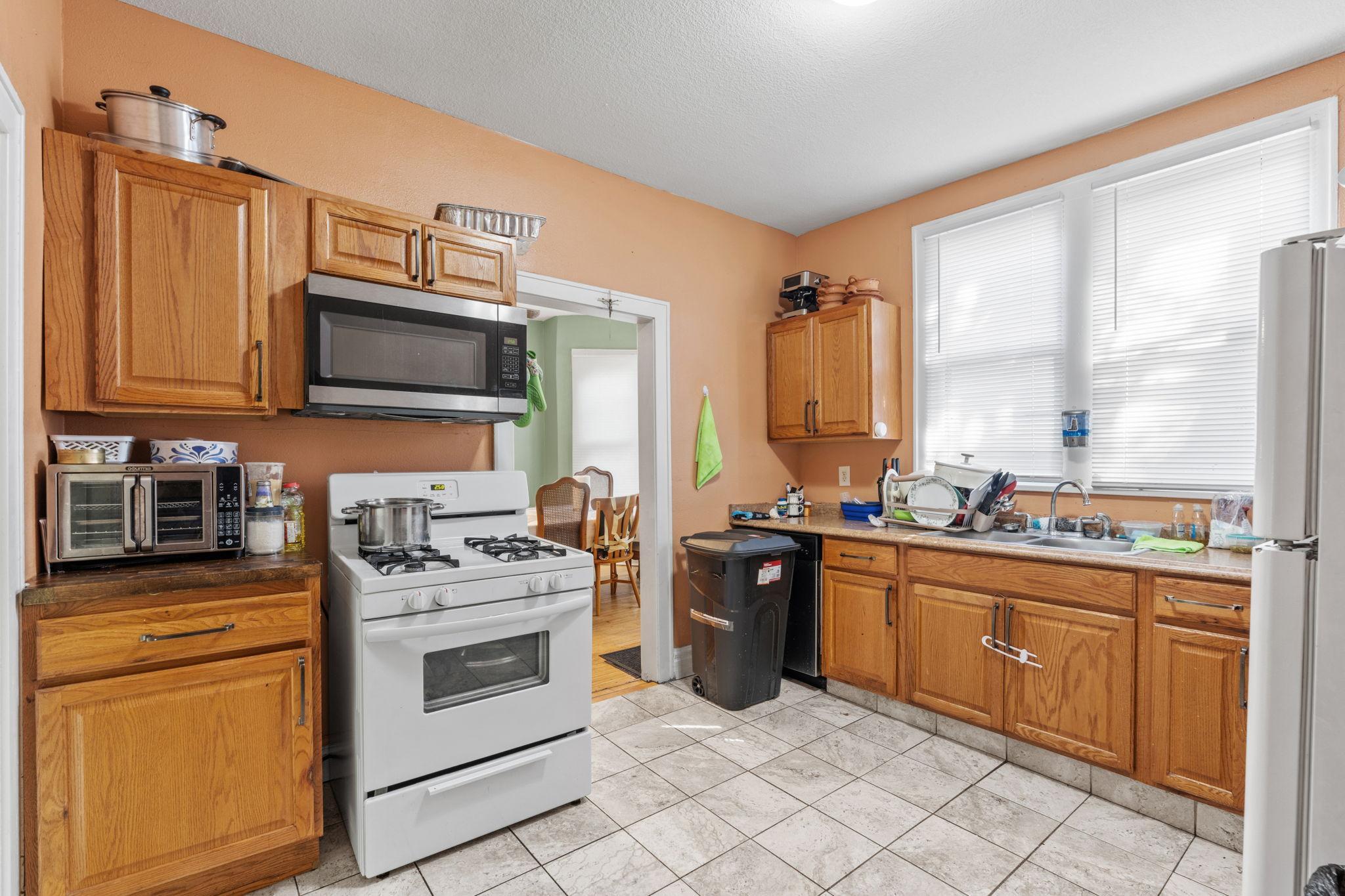 View of Residential Income at 3322 Clinton Avenue, Minneapolis MN 55408, Minneapolis (9 of 39) - Mike Wilen | Minnesota Team Real Estate