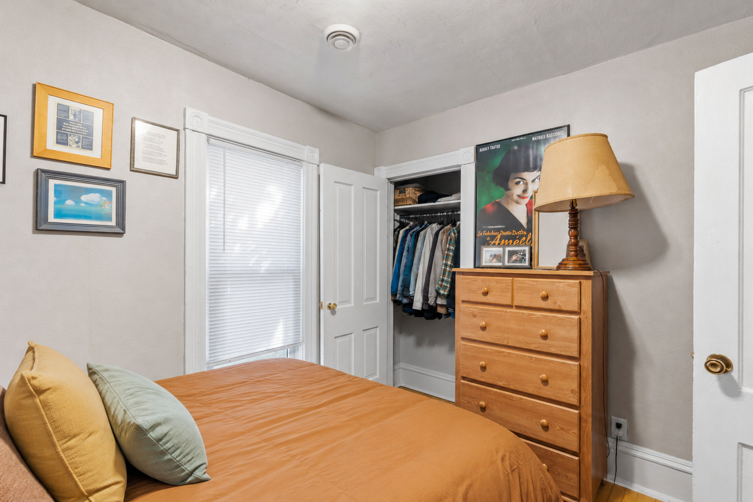 View of Residential Income at 3322 Clinton Avenue, Minneapolis MN 55408, Minneapolis (28 of 39) - Mike Wilen | Minnesota Team Real Estate