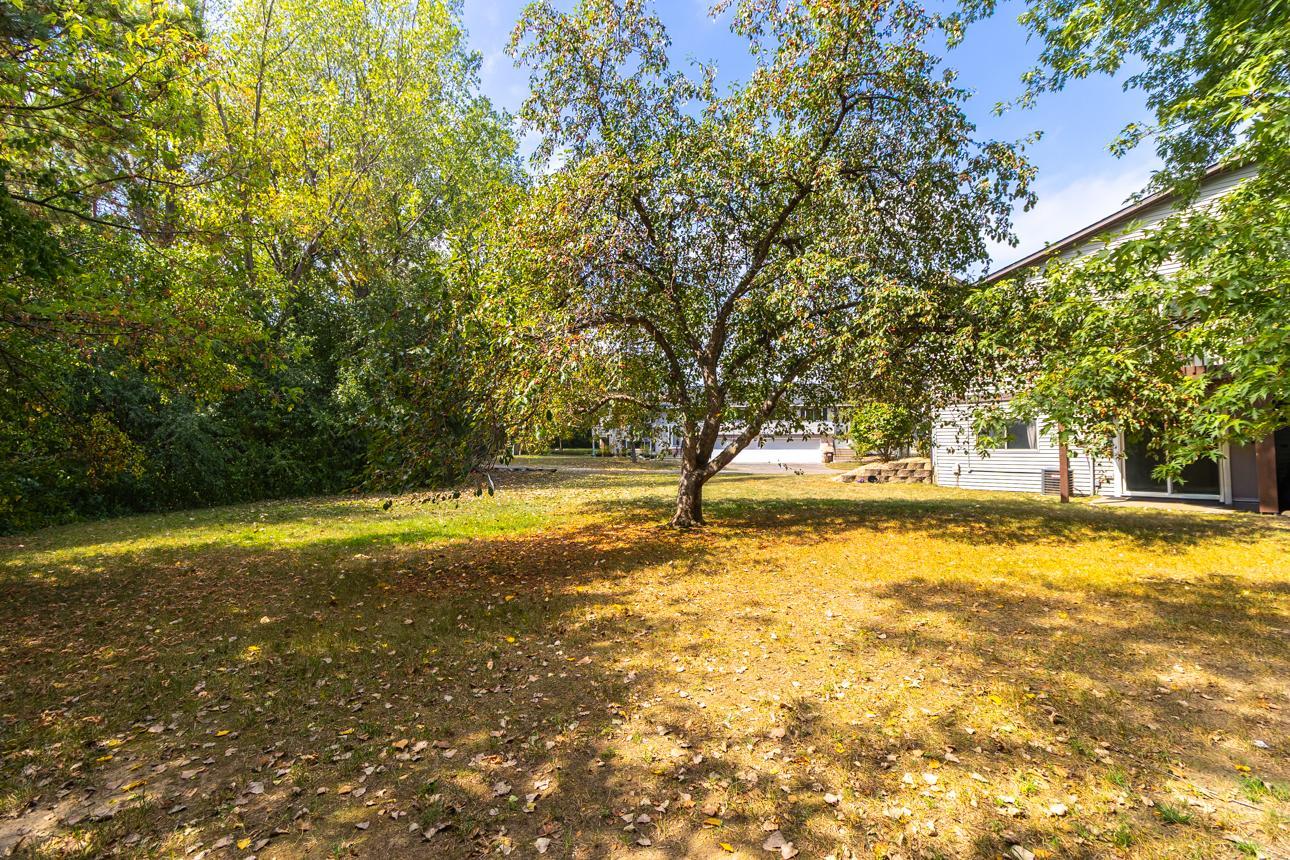 View of Residential at 2819 Wimbledon Ridge, Woodbury MN 55125, Woodbury (35 of 35) - Mike Wilen | Minnesota Team Real Estate