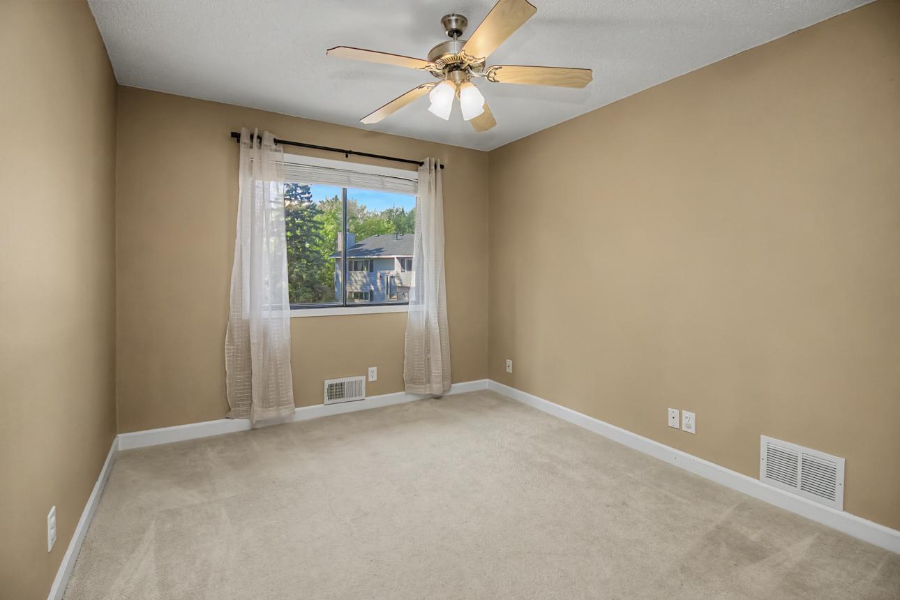 View of Residential at 2819 Wimbledon Ridge, Woodbury MN 55125, Woodbury (25 of 35) - Mike Wilen | Minnesota Team Real Estate