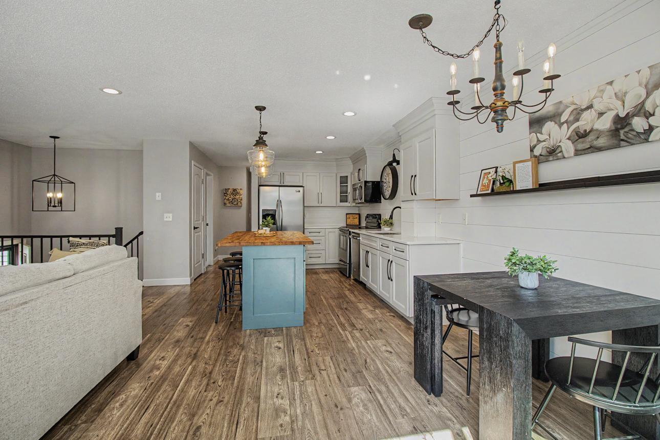 View of Residential at 2819 Wimbledon Ridge, Woodbury MN 55125, Woodbury (9 of 35) - Mike Wilen | Minnesota Team Real Estate