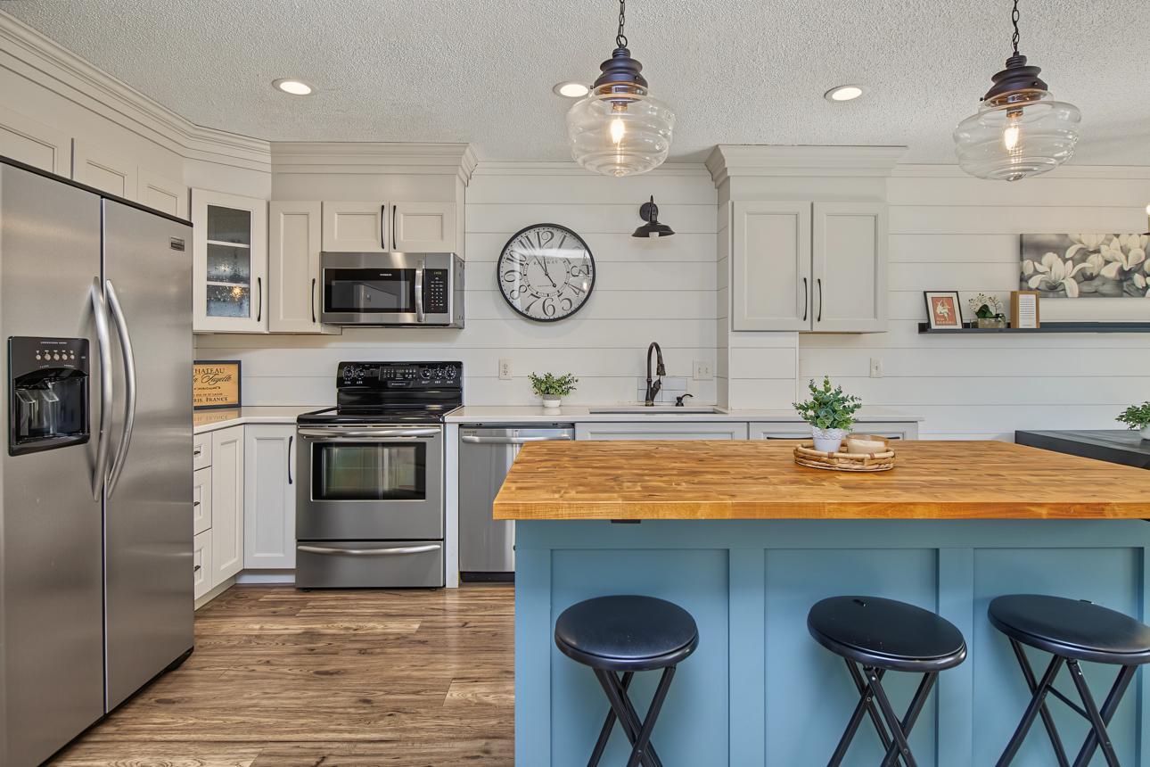 View of Residential at 2819 Wimbledon Ridge, Woodbury MN 55125, Woodbury - Mike Wilen | Minnesota Team Real Estate