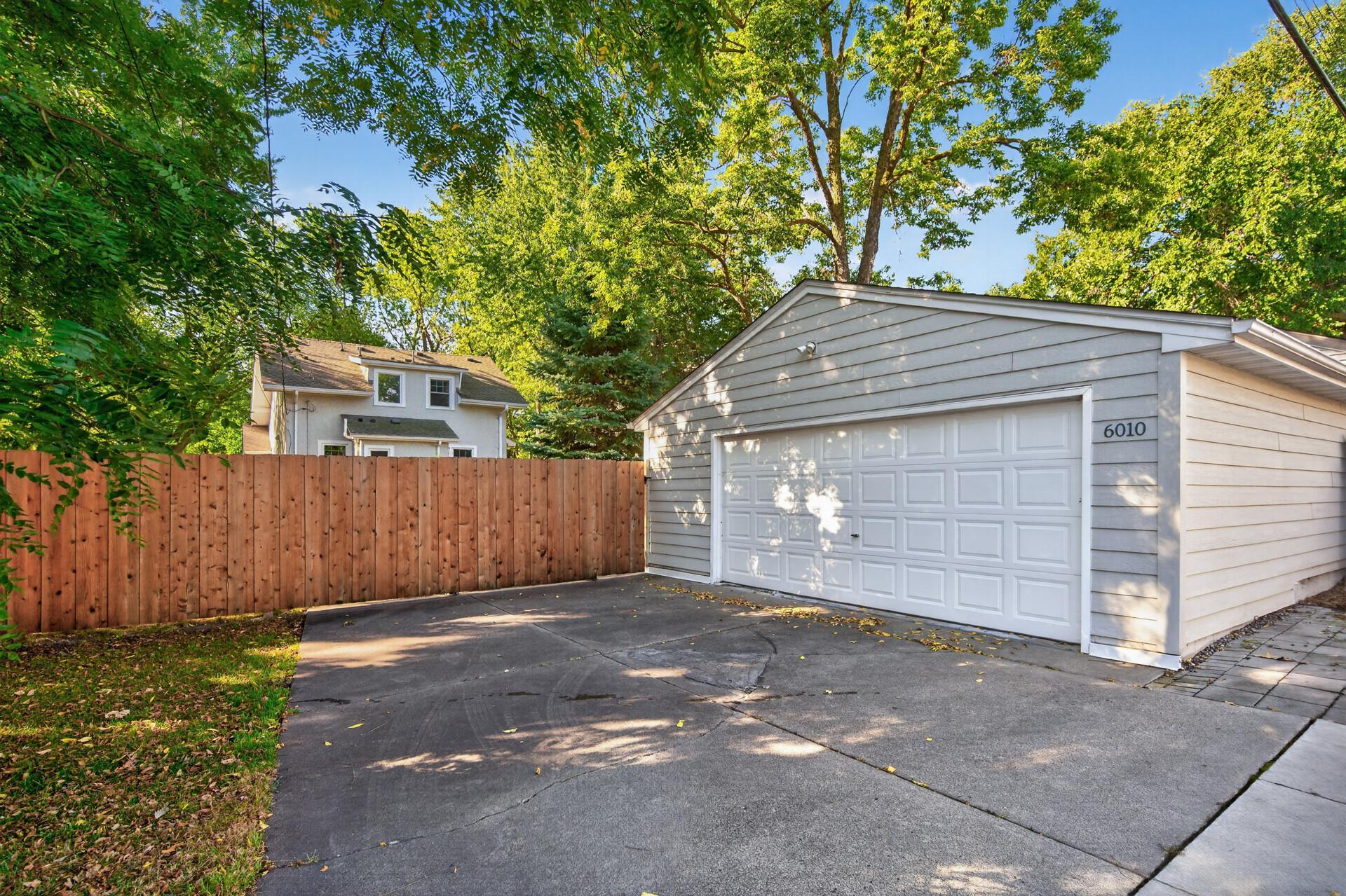 View of Residential at 6010 Goodrich Avenue, Saint Louis Park MN 55416, Saint Louis Park (59 of 68) - Mike Wilen | Minnesota Team Real Estate