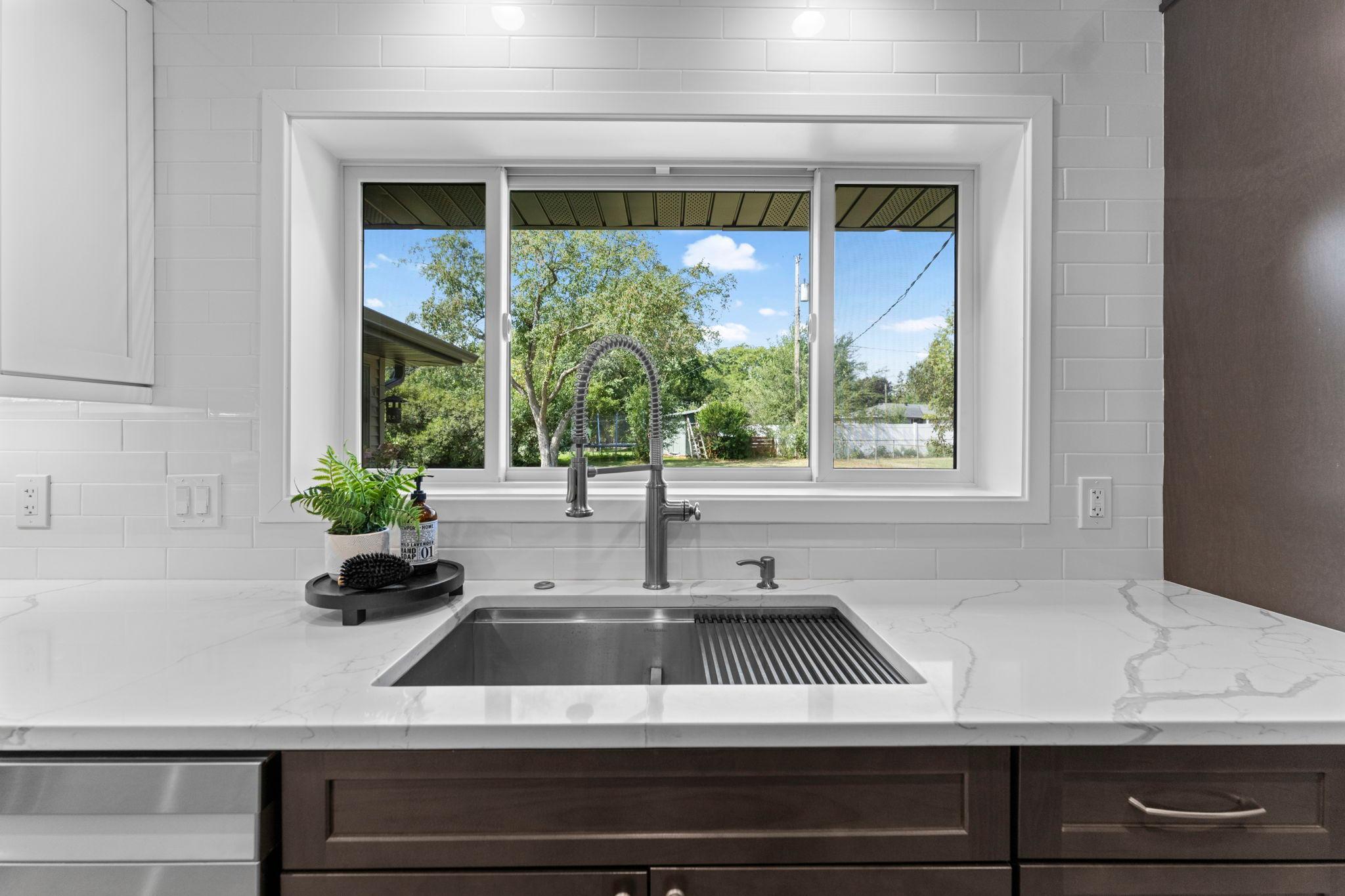 View of Residential at 1619 Constance Drive, Golden Valley MN 55422, Golden Valley (15 of 51) - Mike Wilen | Minnesota Team Real Estate