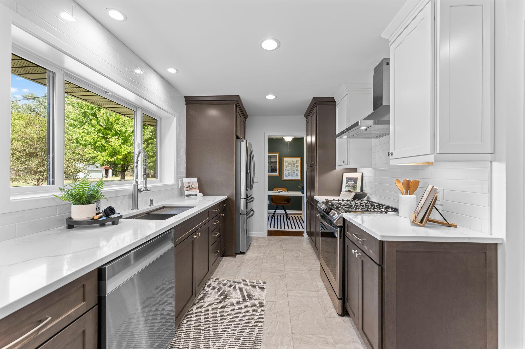 View of Residential at 1619 Constance Drive, Golden Valley MN 55422, Golden Valley (12 of 51) - Mike Wilen | Minnesota Team Real Estate