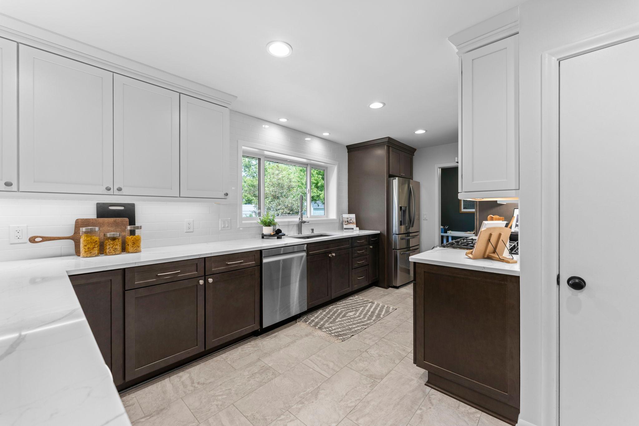 View of Residential at 1619 Constance Drive, Golden Valley MN 55422, Golden Valley (11 of 51) - Mike Wilen | Minnesota Team Real Estate
