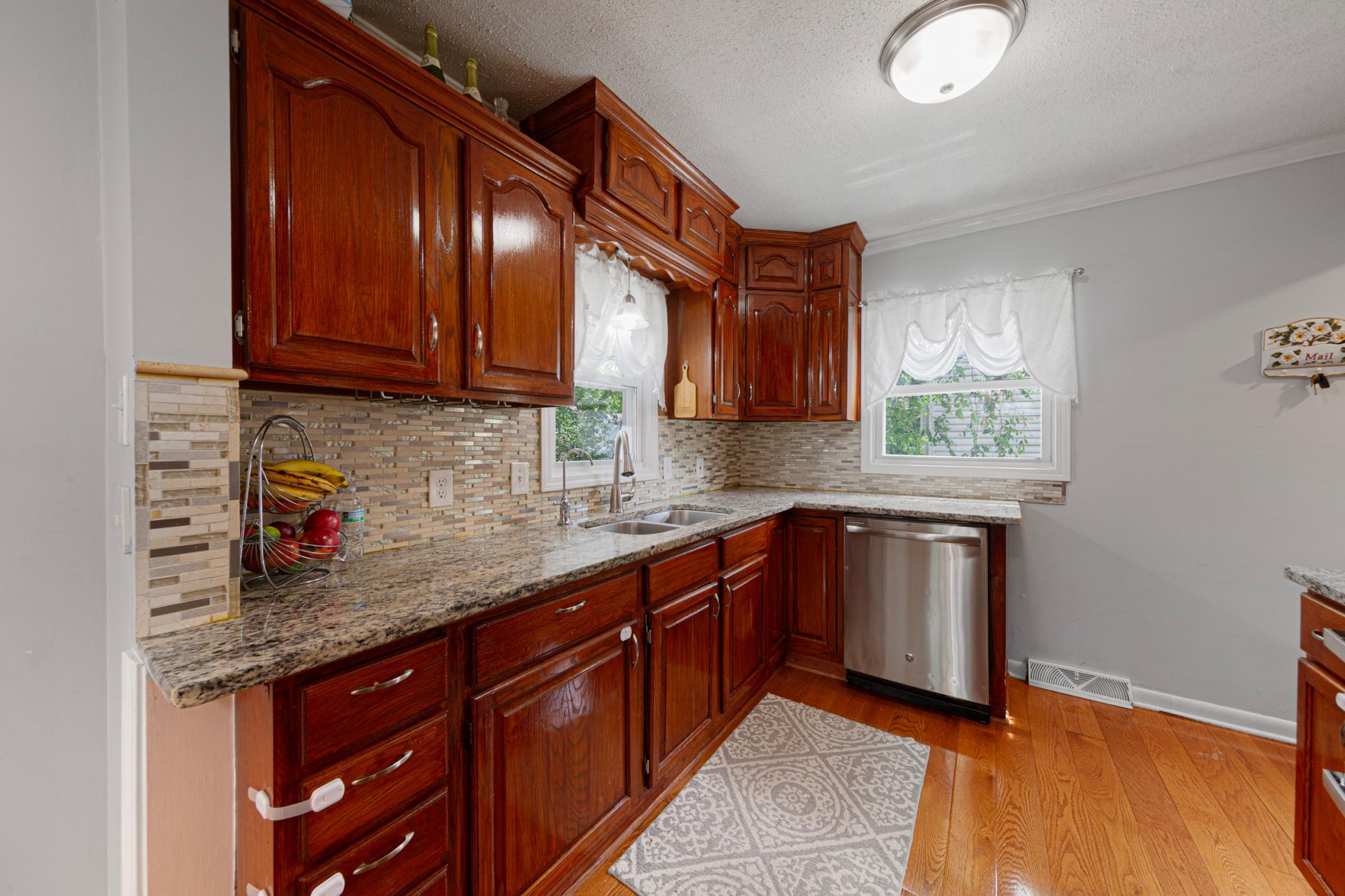 View of Residential at 3229 Texas Avenue, Saint Louis Park MN 55426, Saint Louis Park (17 of 38) - Mike Wilen | Minnesota Team Real Estate