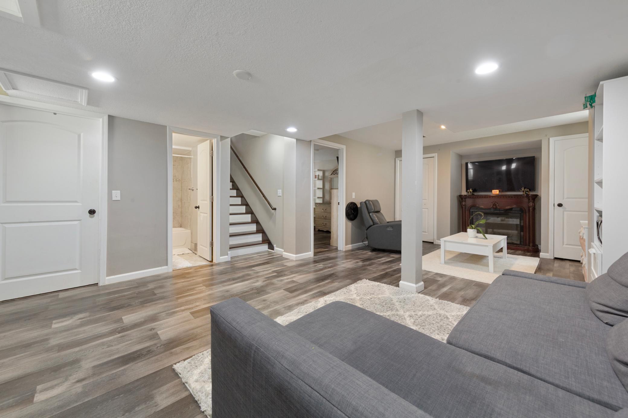 View of Residential at 3229 Texas Avenue, Saint Louis Park MN 55426, Saint Louis Park (34 of 38) - Mike Wilen | Minnesota Team Real Estate