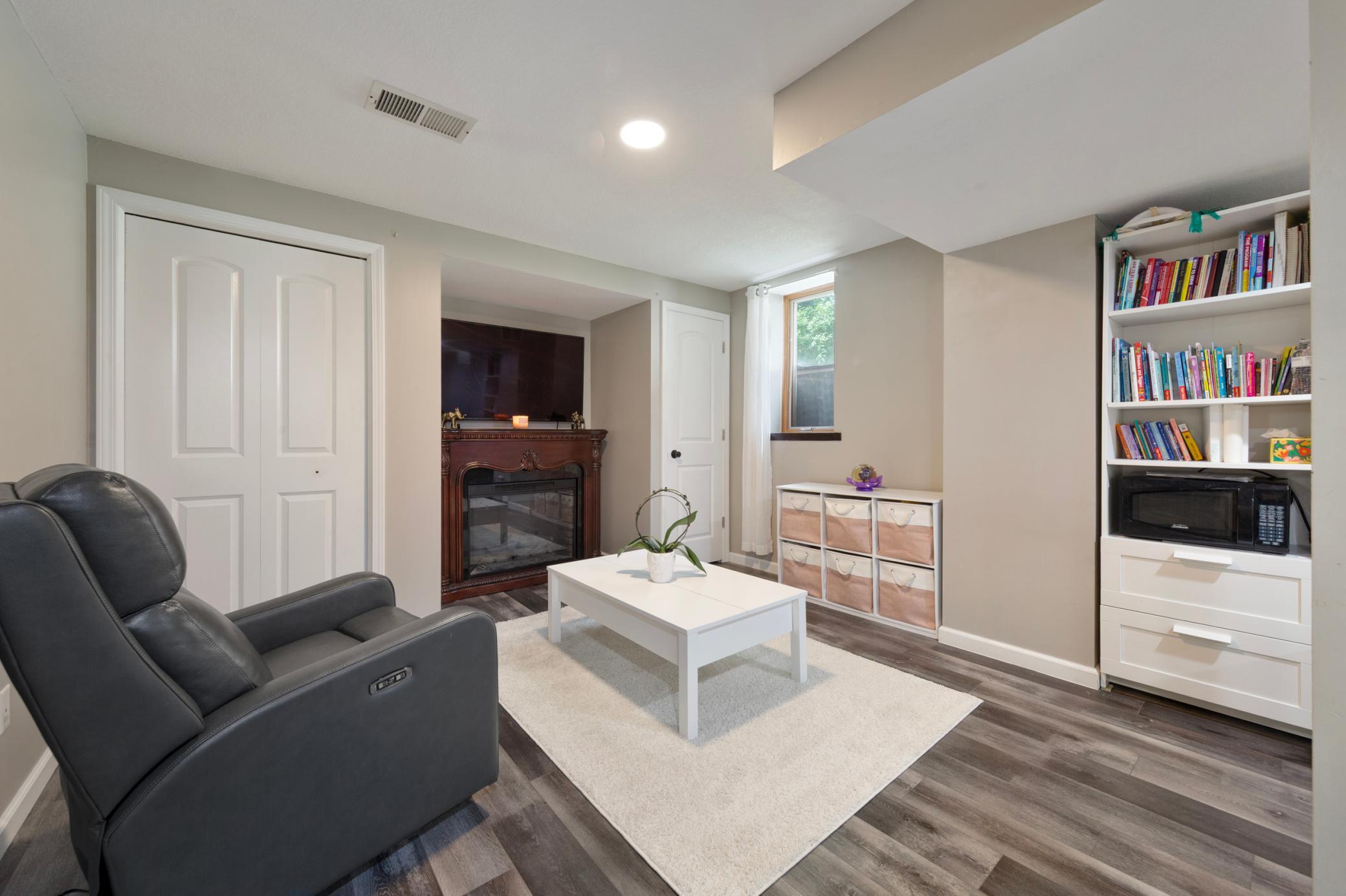 View of Residential at 3229 Texas Avenue, Saint Louis Park MN 55426, Saint Louis Park (35 of 38) - Mike Wilen | Minnesota Team Real Estate