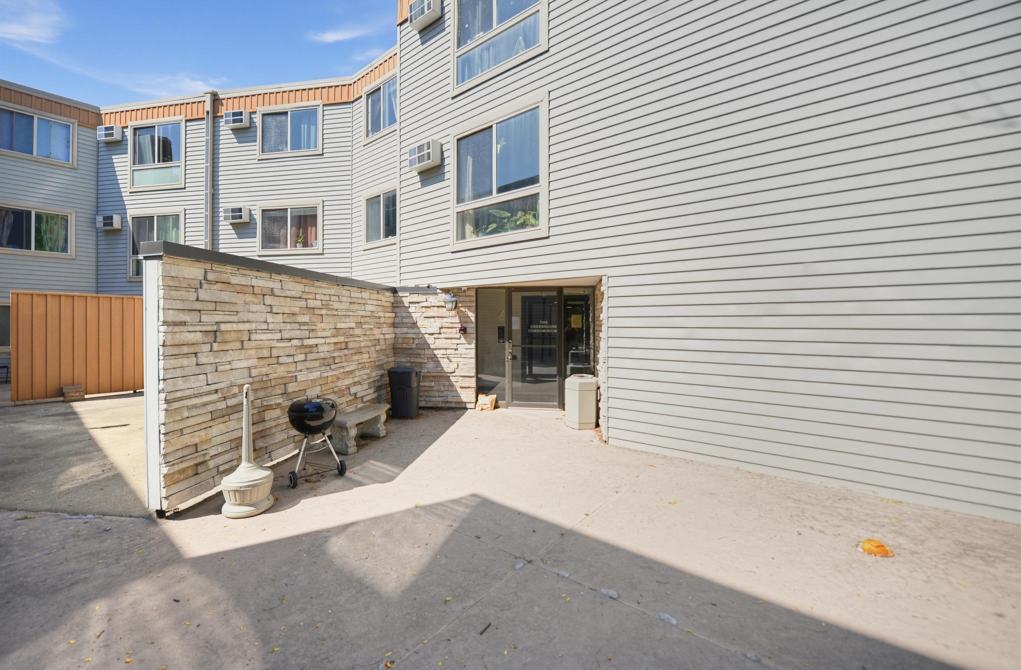 View of Residential at 3540 Hennepin Avenue #324, Minneapolis MN 55408, Minneapolis (15 of 16) - Mike Wilen | Minnesota Team Real Estate