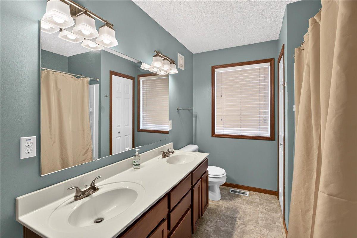 View of Residential at 835 Willow Glen Court, Buffalo MN 55313, Buffalo (25 of 33) - Mike Wilen | Minnesota Team Real Estate