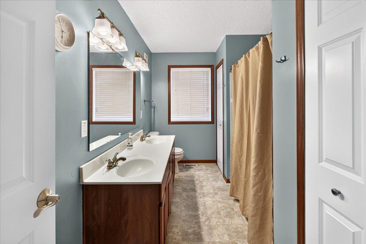 View of Residential at 835 Willow Glen Court, Buffalo MN 55313, Buffalo (24 of 33) - Mike Wilen | Minnesota Team Real Estate