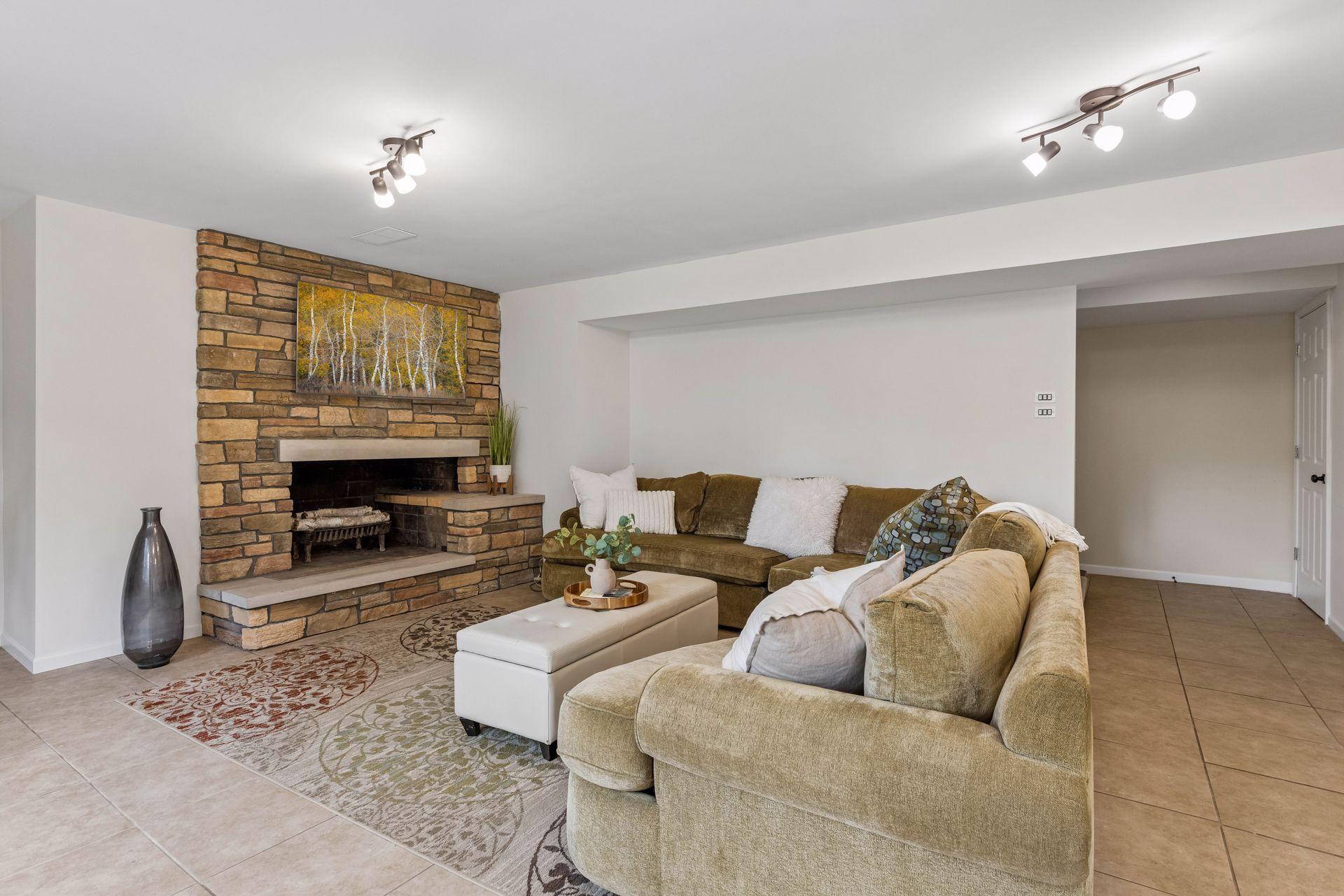 View of Residential at 6400 Mildred Avenue, Edina MN 55439, Edina (37 of 86) - Mike Wilen | Minnesota Team Real Estate