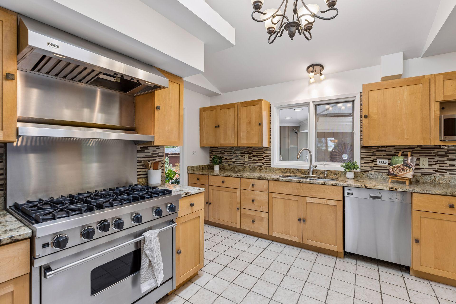 View of Residential at 6400 Mildred Avenue, Edina MN 55439, Edina (14 of 86) - Mike Wilen | Minnesota Team Real Estate