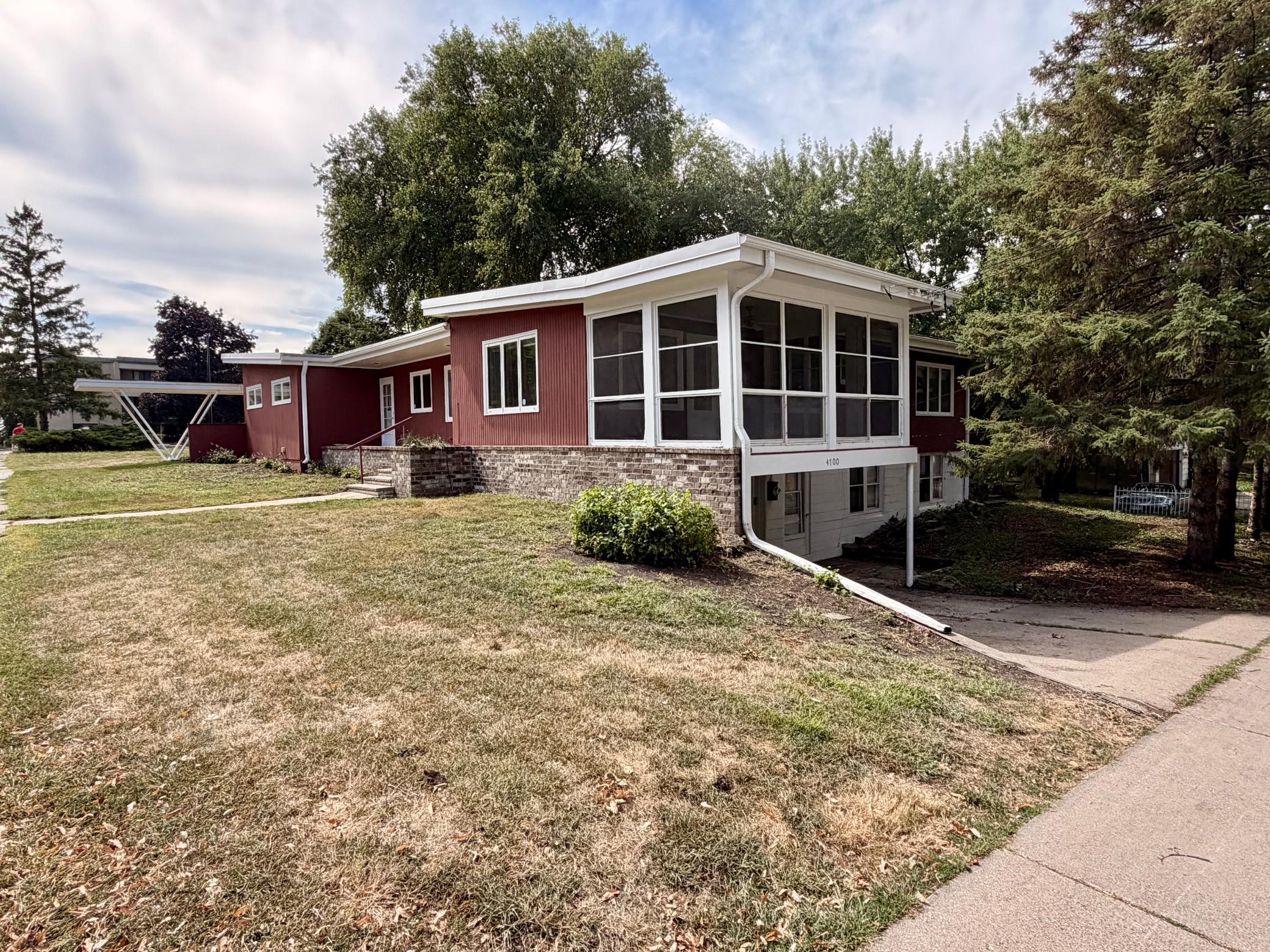 View of Residential at 4700 Minnetonka Boulevard, Saint Louis Park MN 55416, Saint Louis Park (5 of 58) - Mike Wilen | Minnesota Team Real Estate