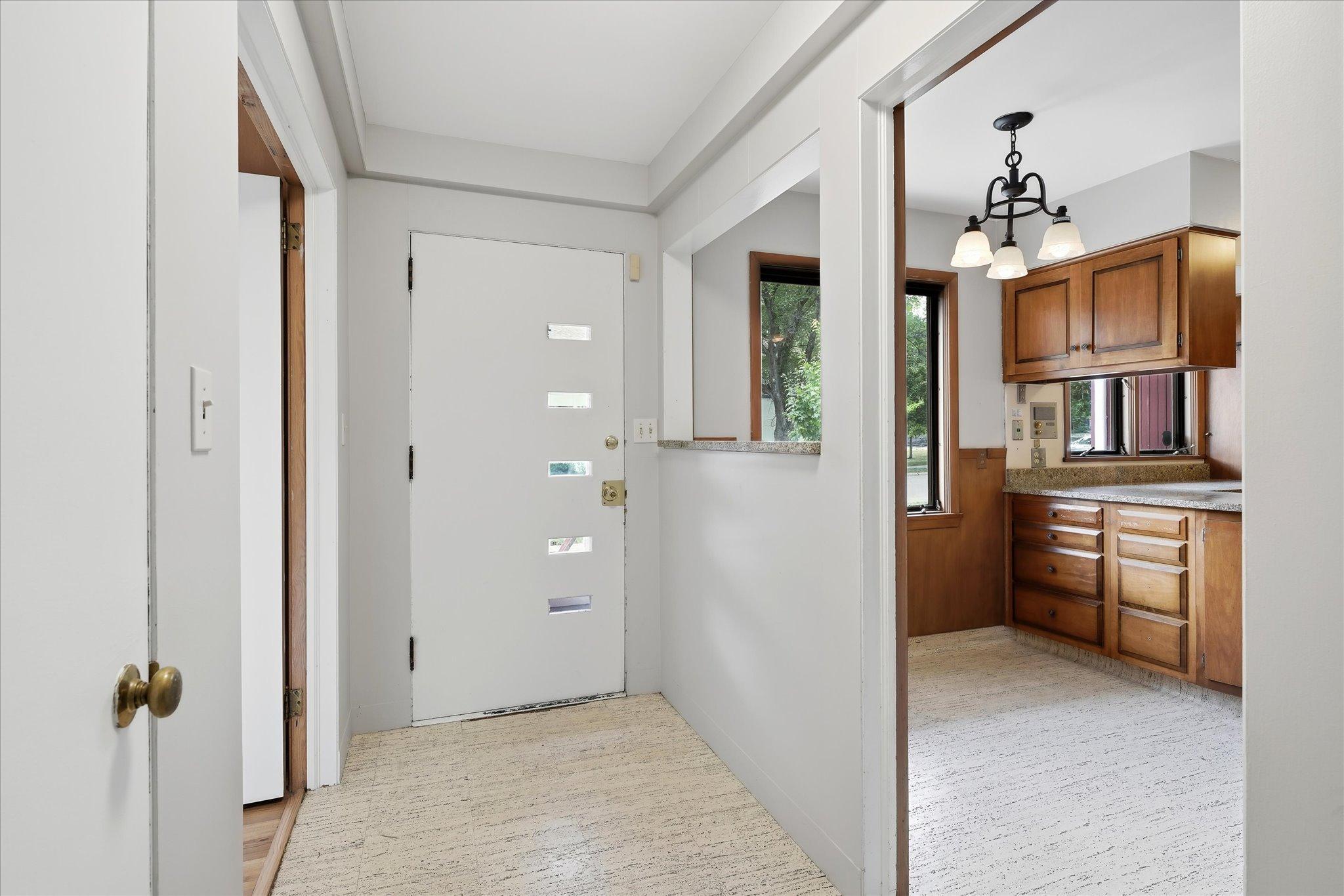 View of Residential at 4700 Minnetonka Boulevard, Saint Louis Park MN 55416, Saint Louis Park (14 of 58) - Mike Wilen | Minnesota Team Real Estate