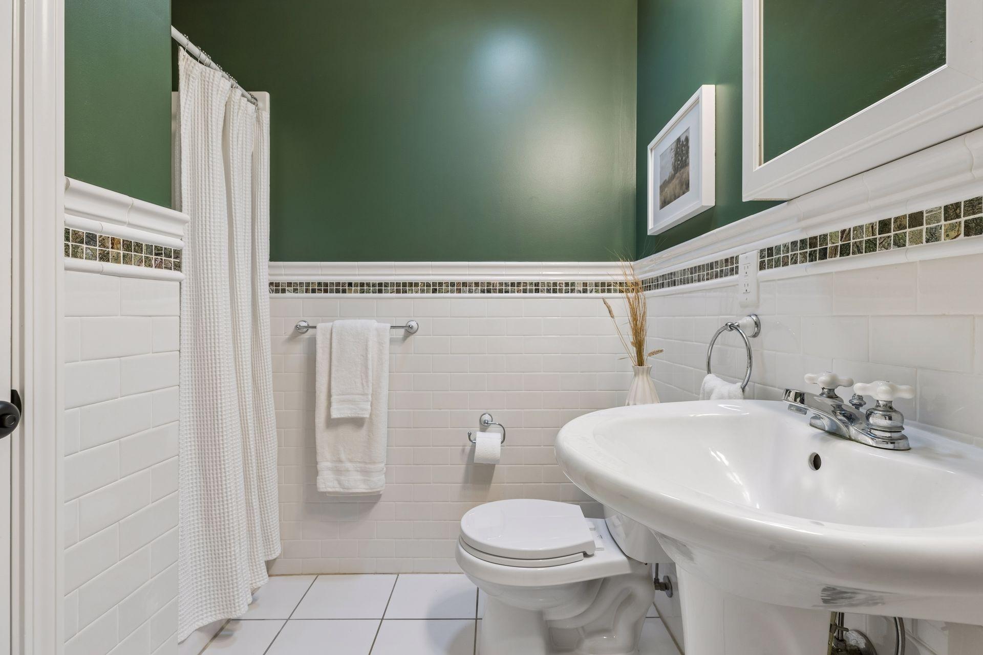 View of Residential at 4148 Toledo Avenue, Saint Louis Park MN 55416, Saint Louis Park (17 of 40) - Mike Wilen | Minnesota Team Real Estate
