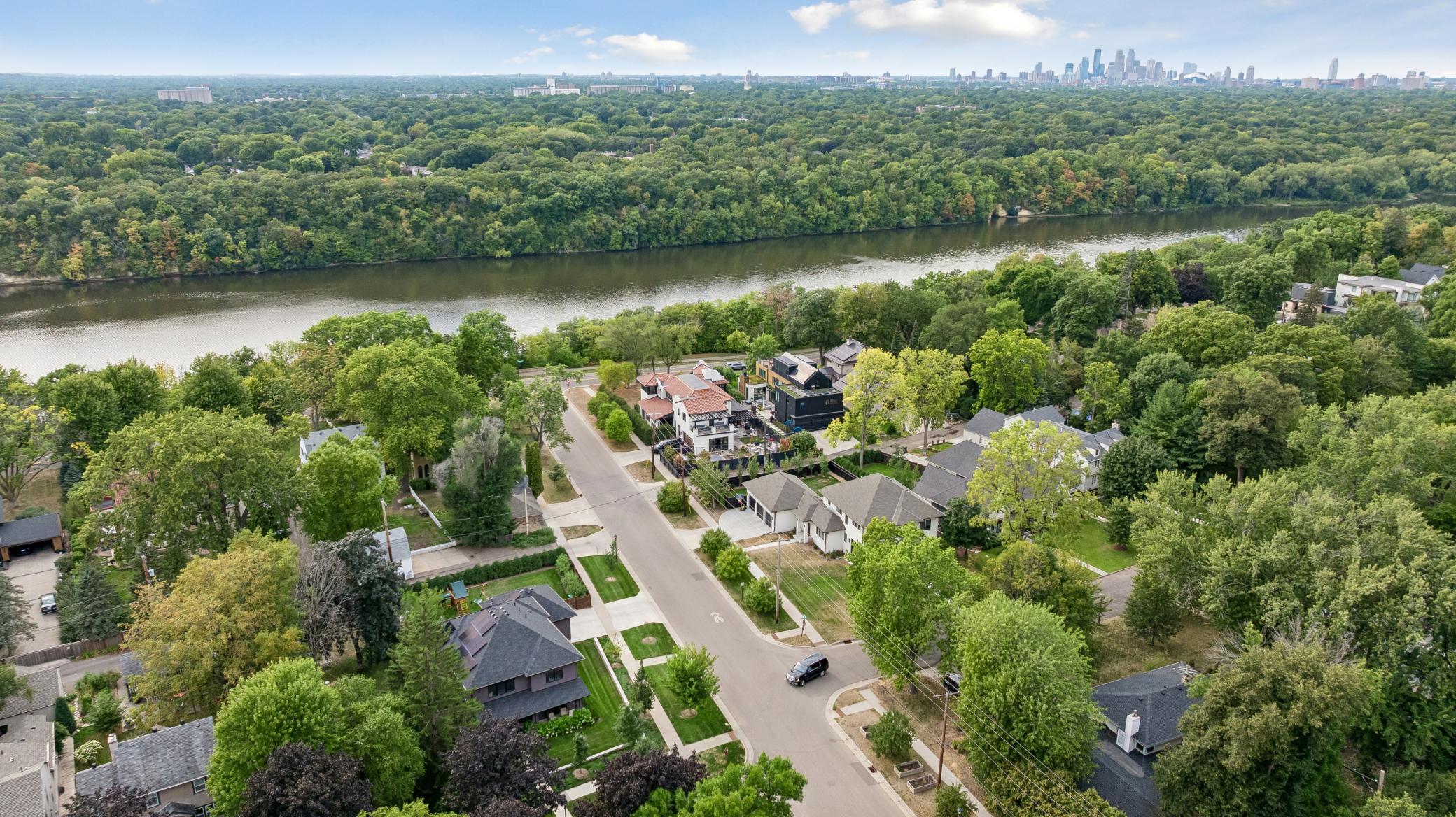 View of Residential at 363 Woodlawn Avenue, Saint Paul MN 55105, Saint Paul (63 of 66) - Mike Wilen | Minnesota Team Real Estate