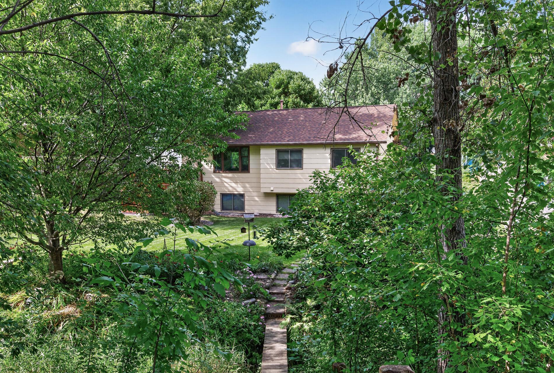 View of Residential at 1566 Lamotte Circle, Lino Lakes MN 55038, Lino Lakes (36 of 40) - Mike Wilen | Minnesota Team Real Estate