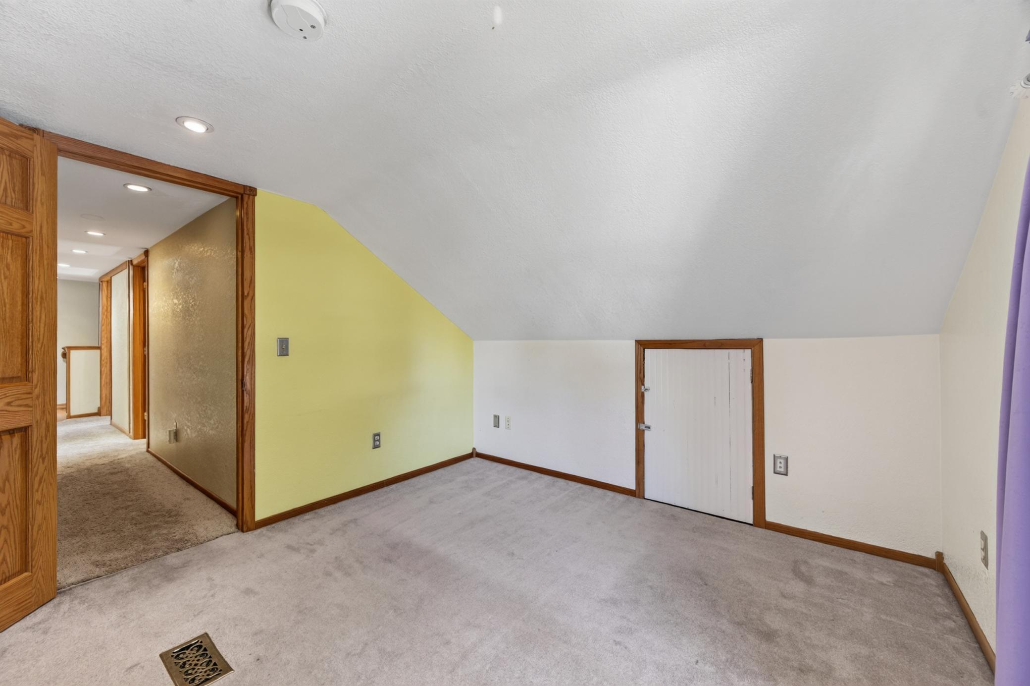 View of Residential at 1498 Hazelwood Street, Saint Paul MN 55106, Saint Paul (25 of 41) - Mike Wilen | Minnesota Team Real Estate