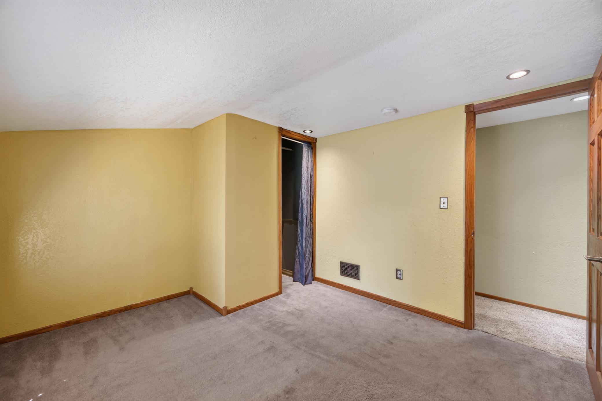View of Residential at 1498 Hazelwood Street, Saint Paul MN 55106, Saint Paul (22 of 41) - Mike Wilen | Minnesota Team Real Estate