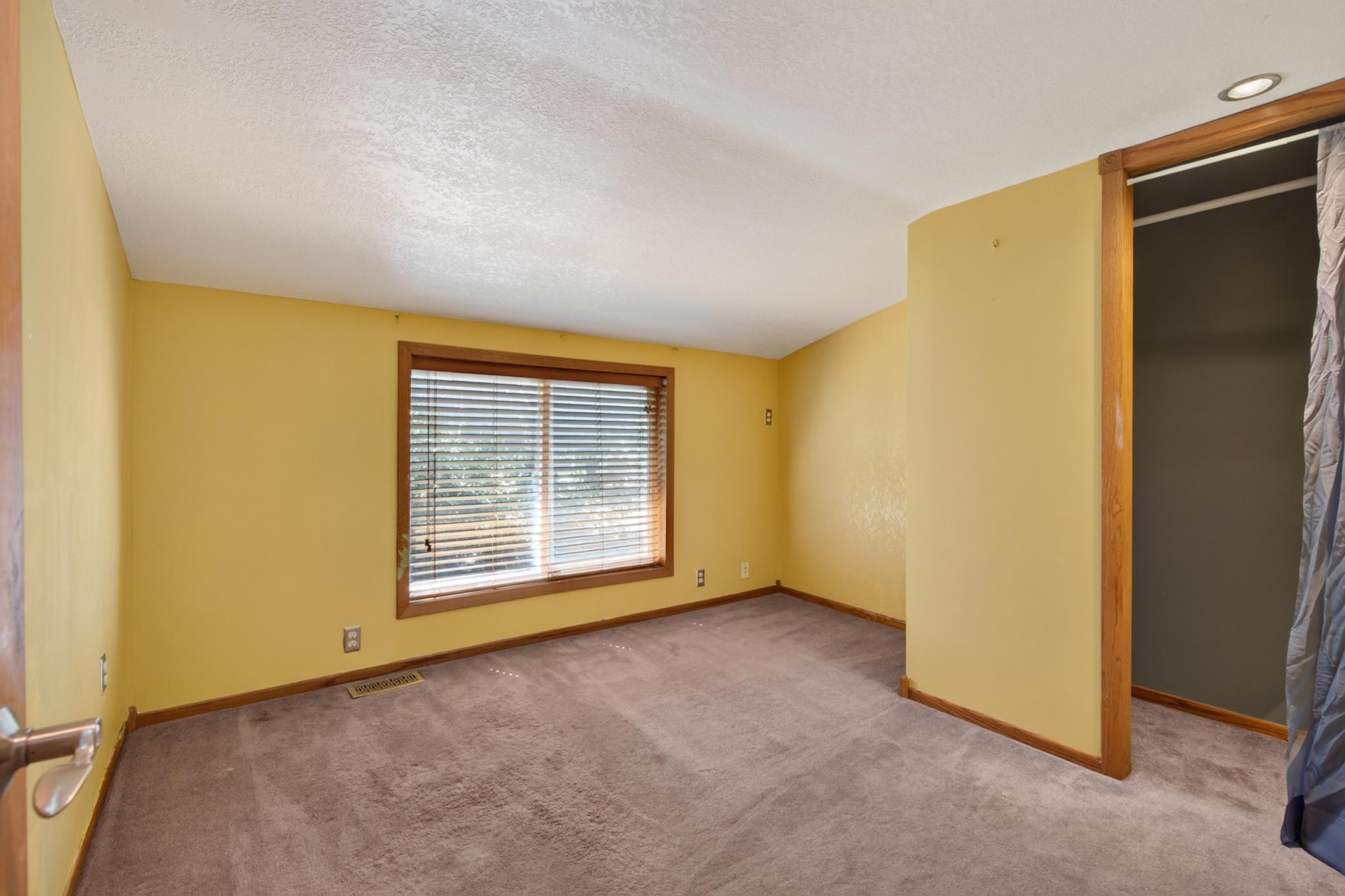 View of Residential at 1498 Hazelwood Street, Saint Paul MN 55106, Saint Paul (21 of 41) - Mike Wilen | Minnesota Team Real Estate