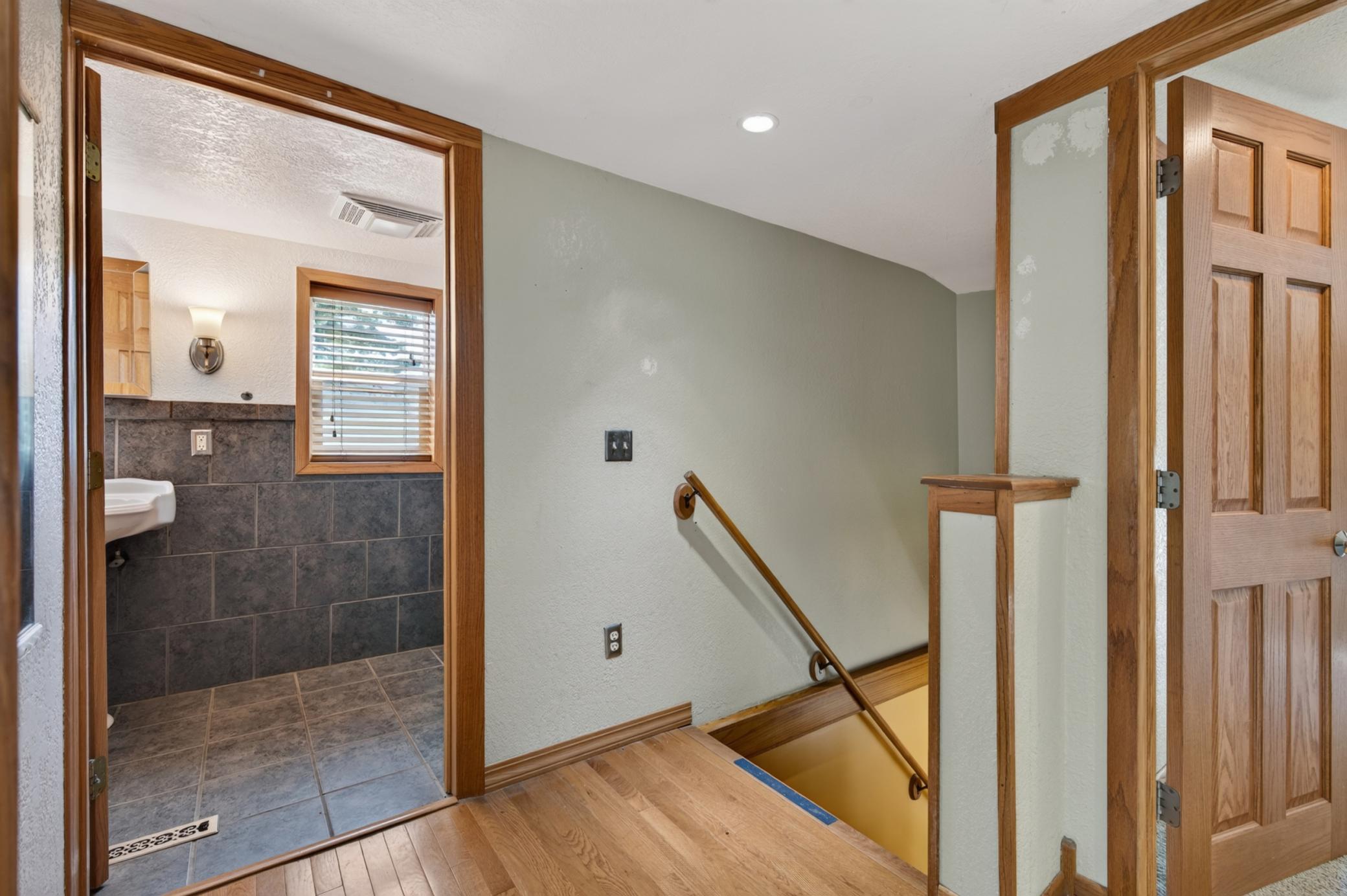 View of Residential at 1498 Hazelwood Street, Saint Paul MN 55106, Saint Paul (17 of 41) - Mike Wilen | Minnesota Team Real Estate