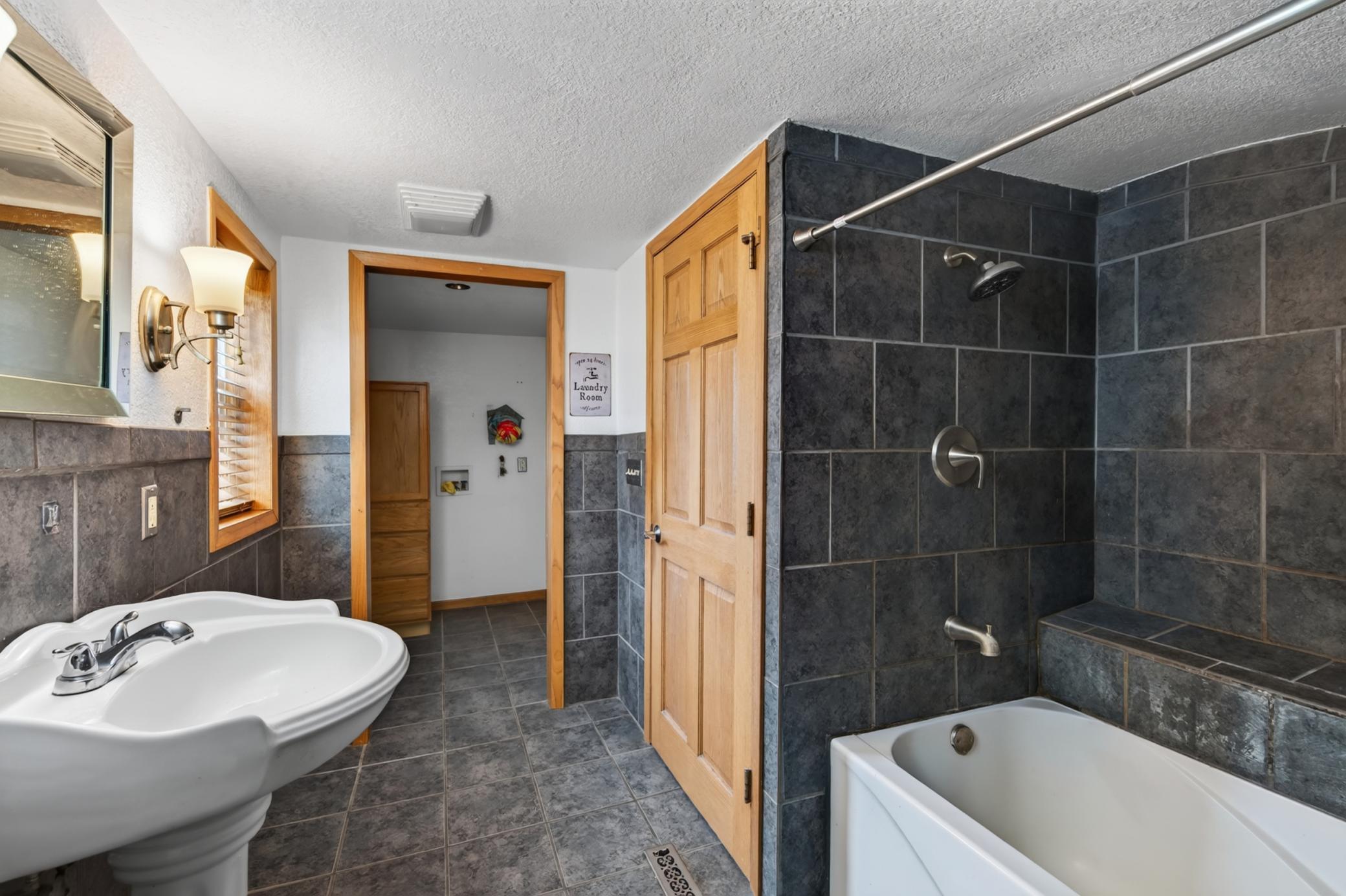 View of Residential at 1498 Hazelwood Street, Saint Paul MN 55106, Saint Paul (16 of 41) - Mike Wilen | Minnesota Team Real Estate