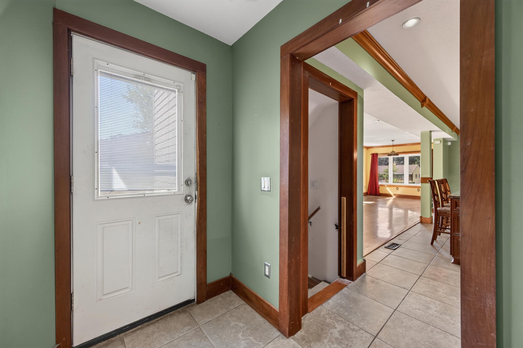 View of Residential at 1498 Hazelwood Street, Saint Paul MN 55106, Saint Paul (12 of 41) - Mike Wilen | Minnesota Team Real Estate